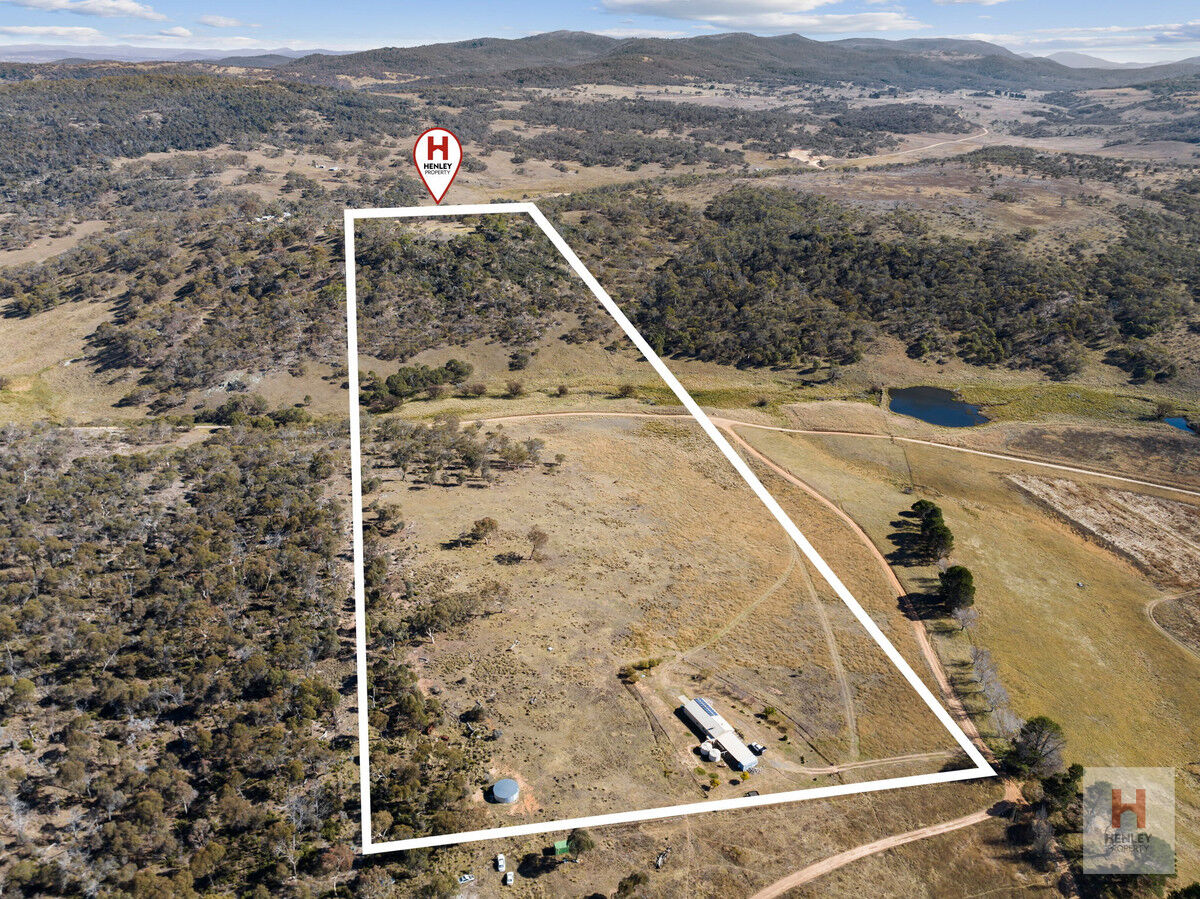 60 Acres with Weekender, Creek Frontage, and Stunning Views!
