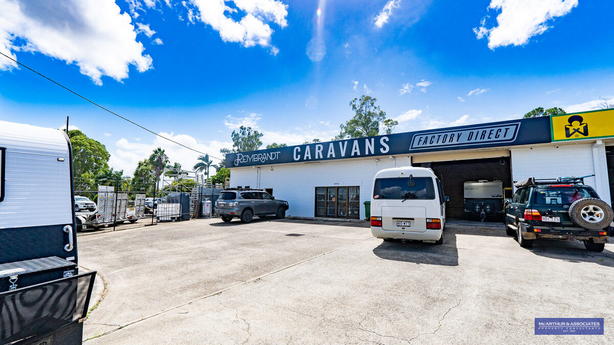 CLEAN INDUSTRIAL WAREHOUSE WITH EASY ACCESS MORAYFIELD
