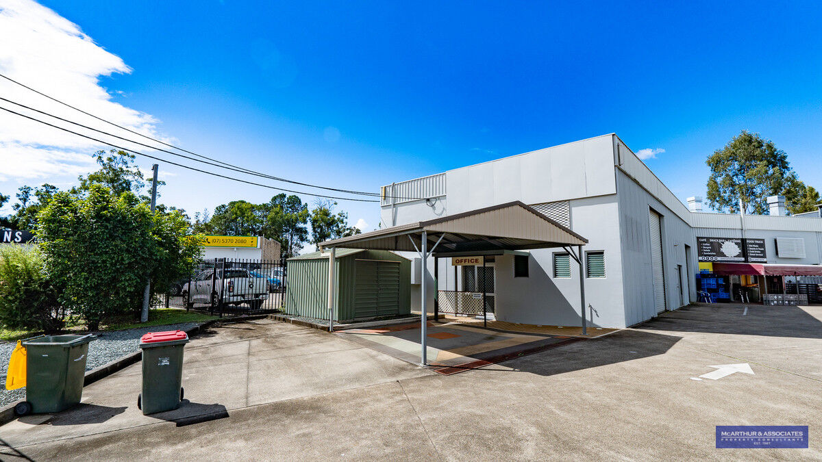 FOR LEASE: PRIME INDUSTRIAL WAREHOUSE WITH SPACIOUS OFFICES