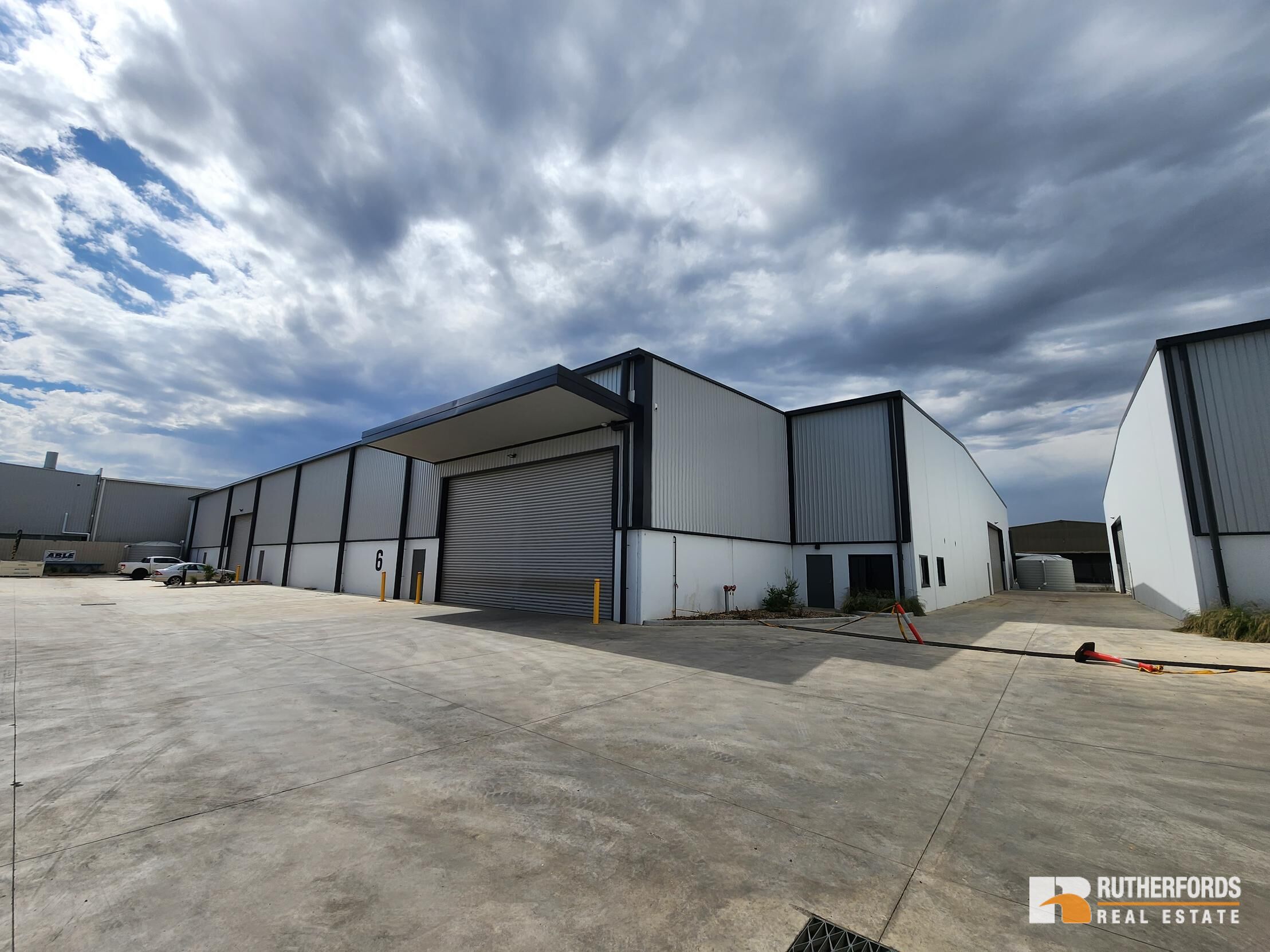 6/11 Industrial Avenue, Thomastown Sold by Rutherfords Real Estate - image 3