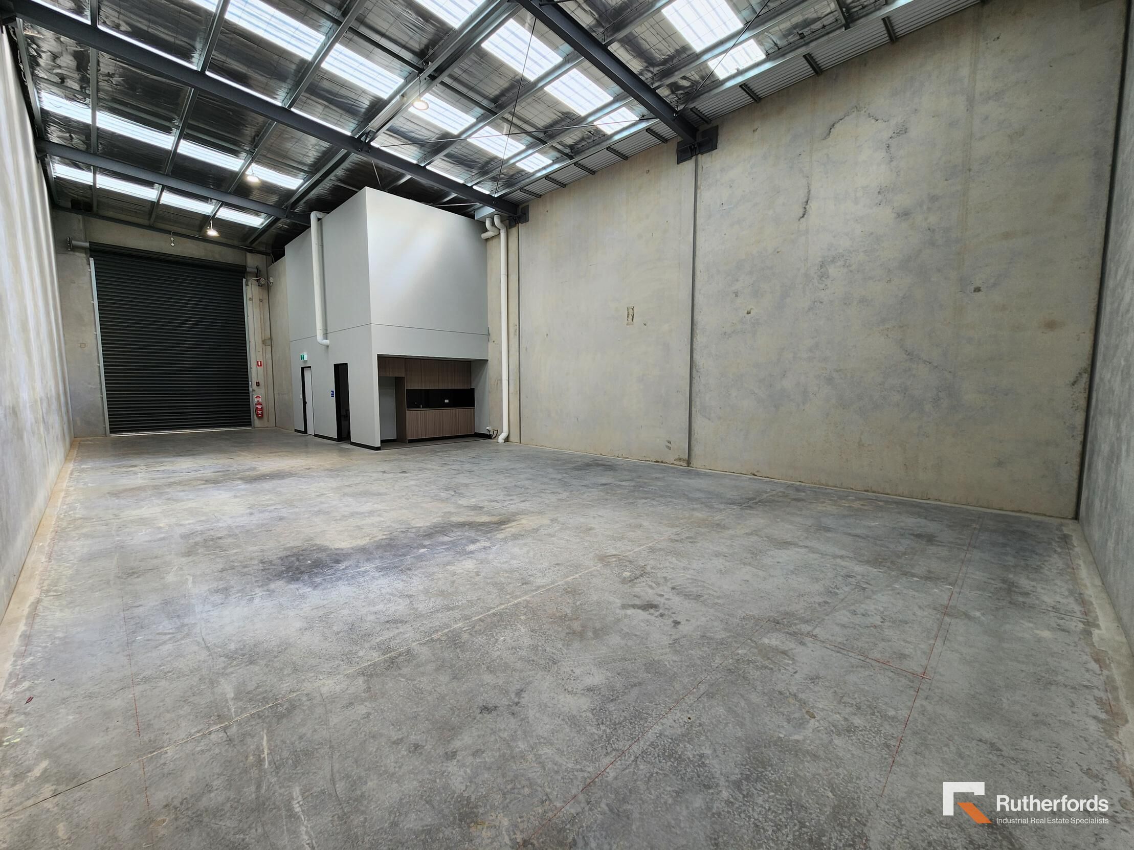 11 & 12/29-33 Lakeside Drive, Broadmeadows For Sale by Rutherfords Real Estate - image 11