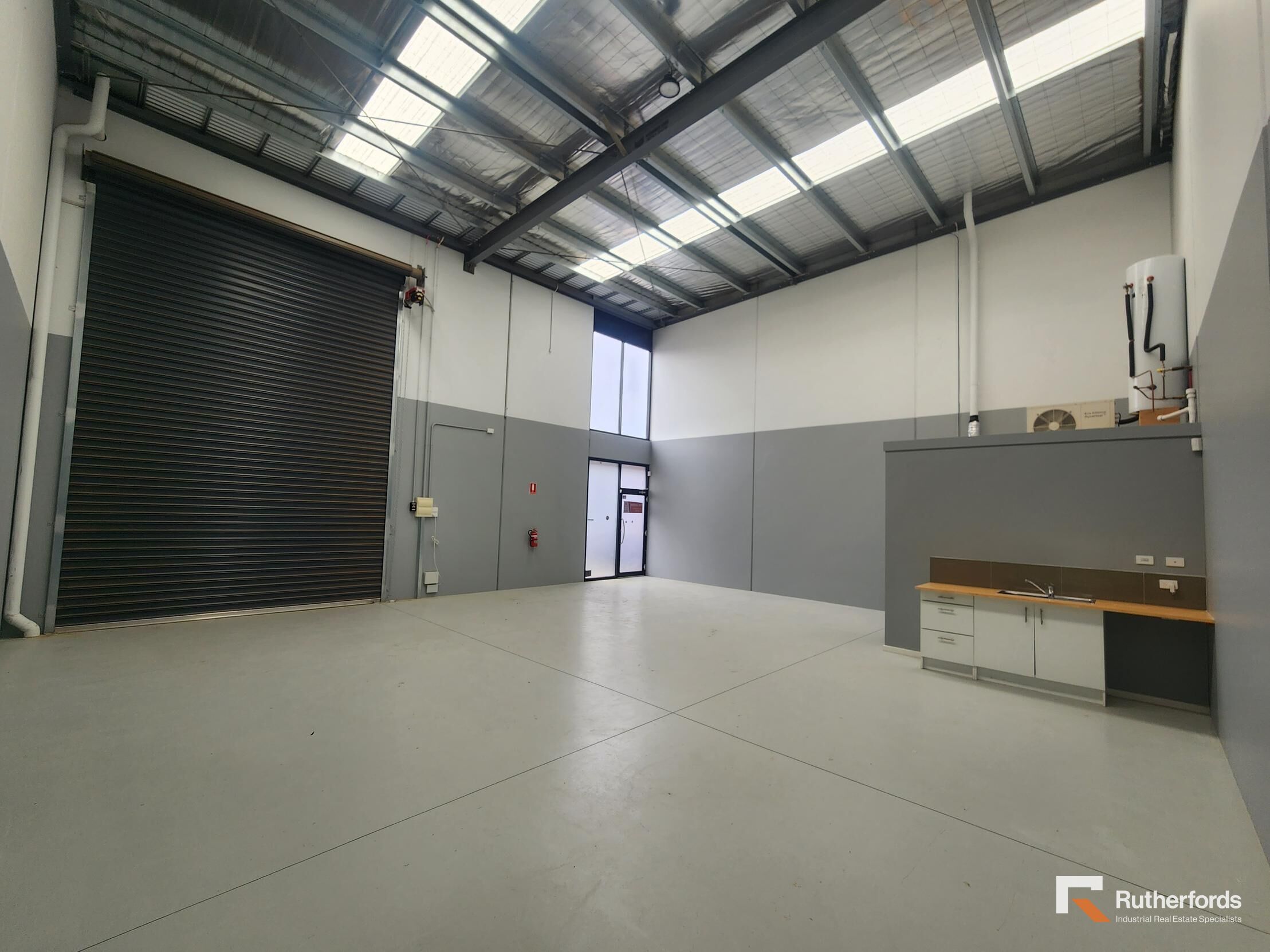 15/5-11 Tariff Court, Werribee For Lease by Rutherfords Real Estate - image 2