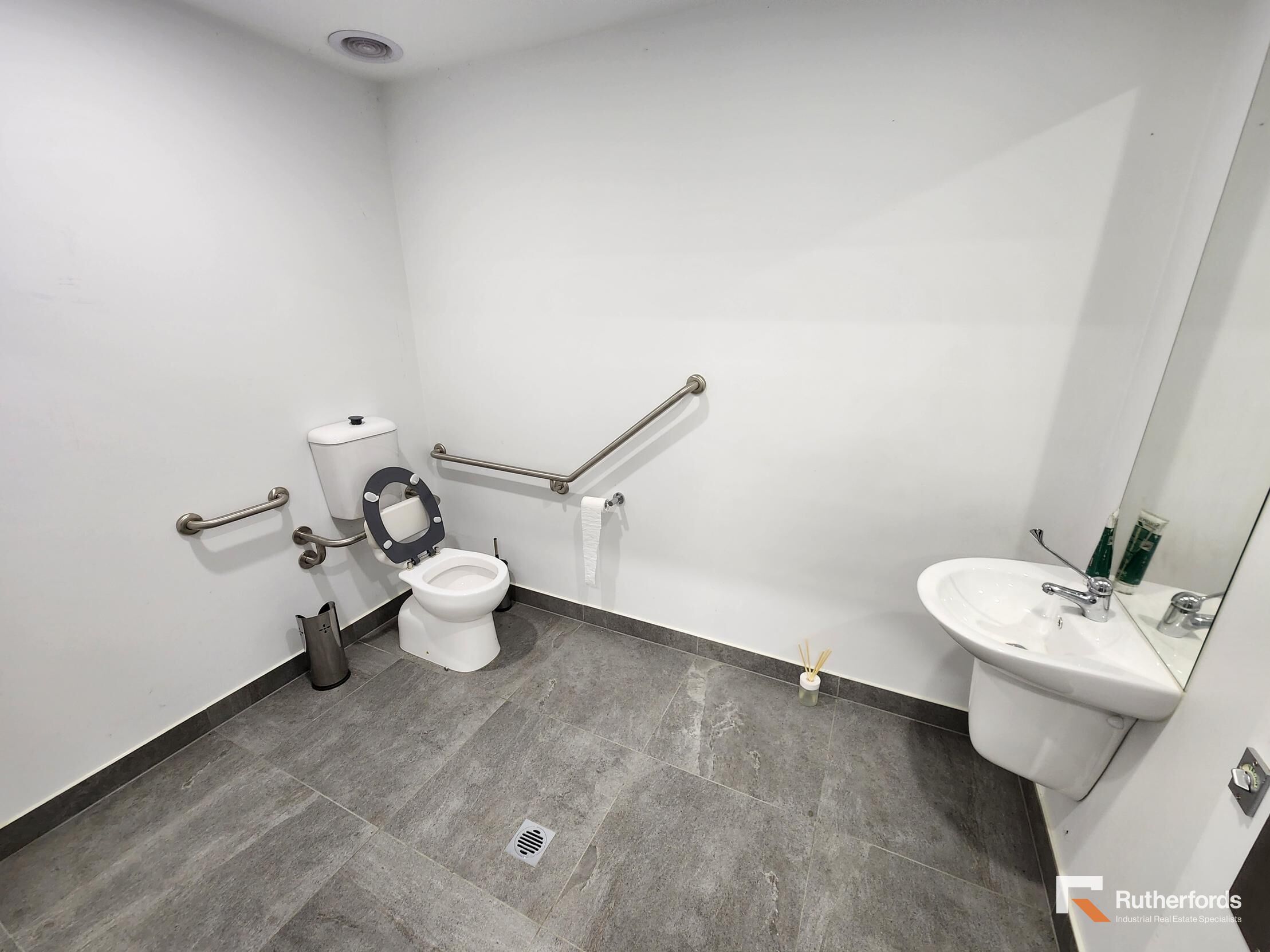 11/16 Dunstans Court, Thomastown For Lease by Rutherfords Real Estate - image 12