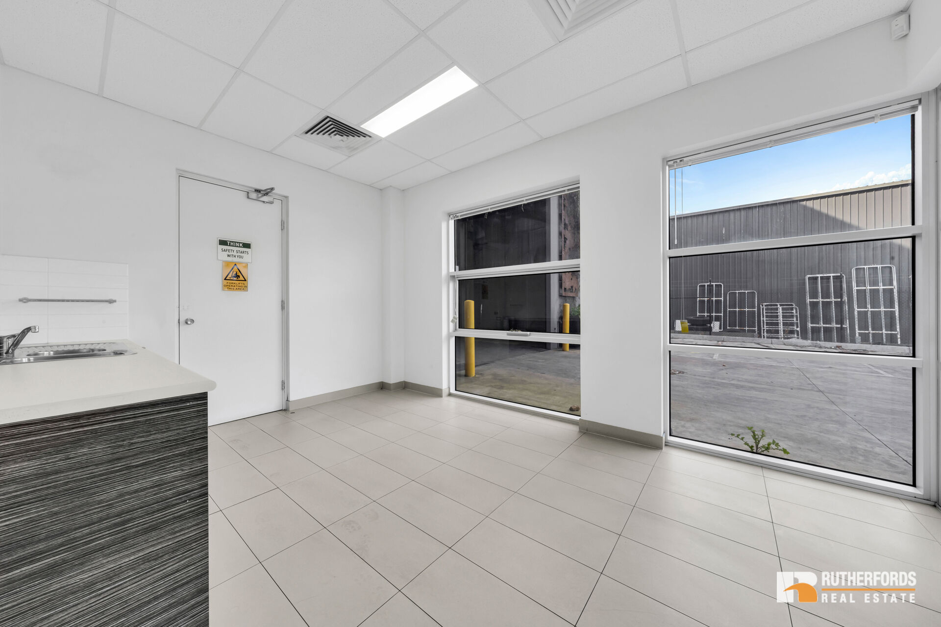 84 Hunter Road, Derrimut Sold by Rutherfords Real Estate - image 16