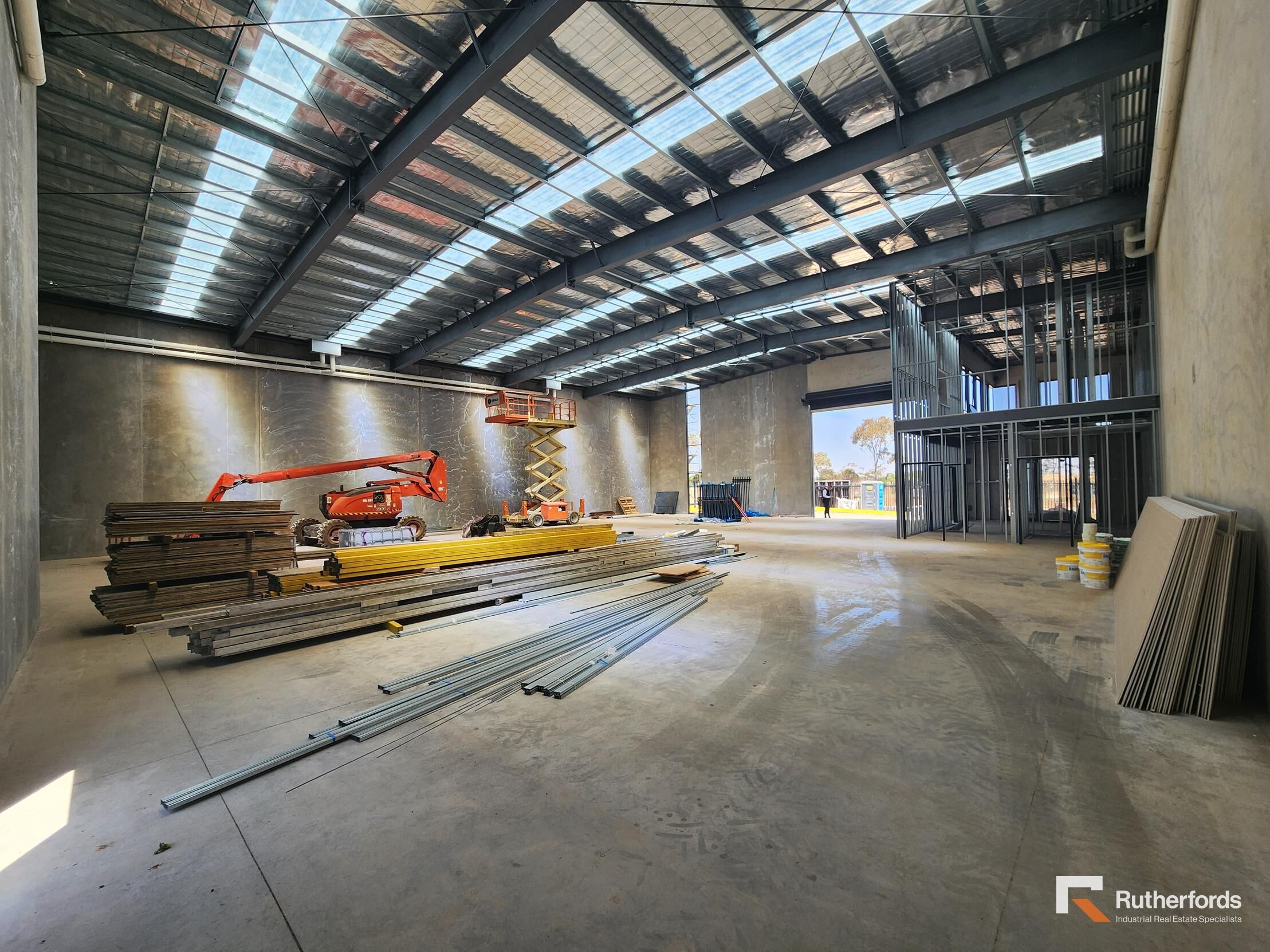 9-13 Target Street, Melton For Sale by Rutherfords Real Estate - image 5