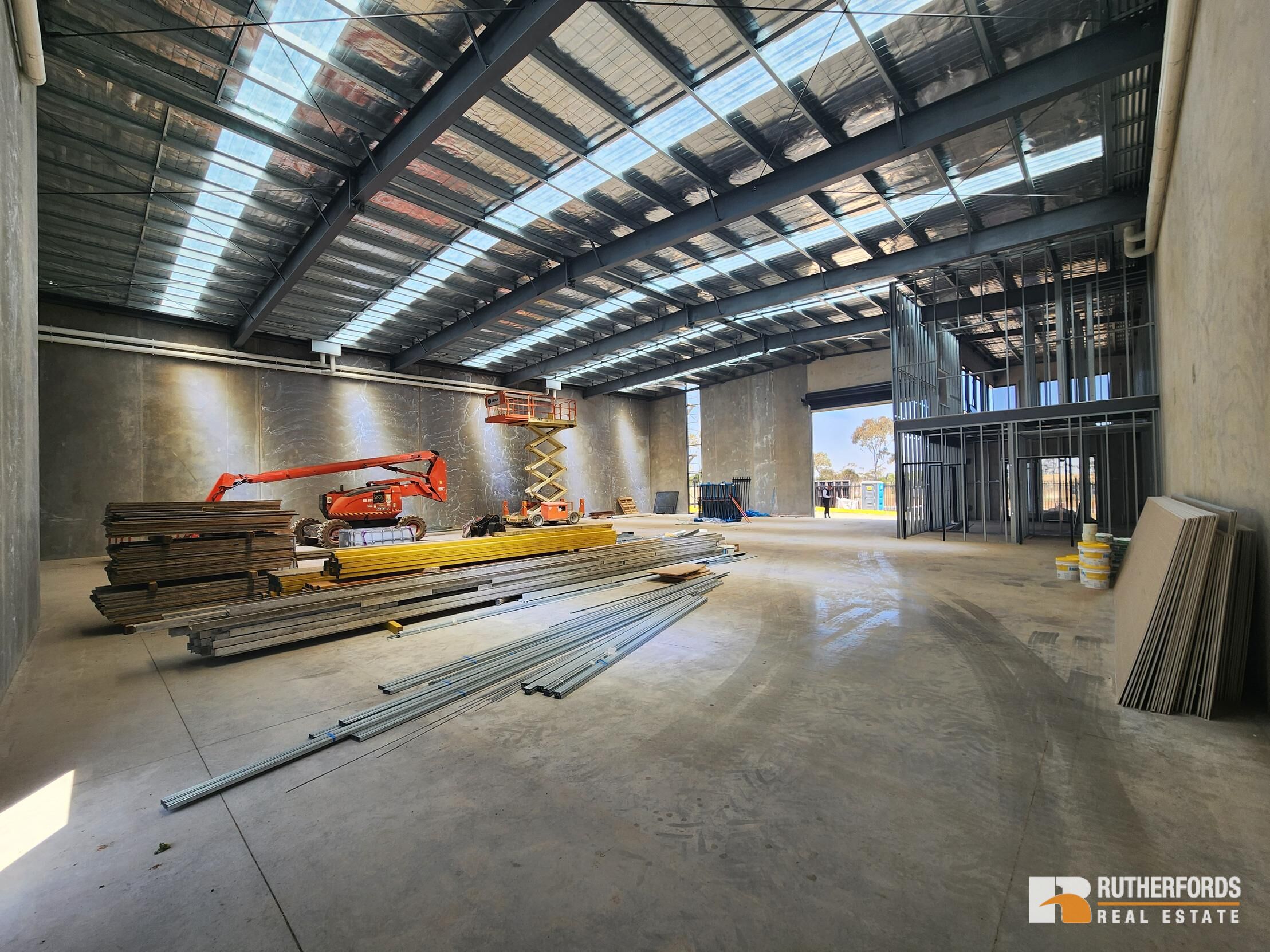 9-13 Target Street, Melton For Sale by Rutherfords Real Estate - image 5