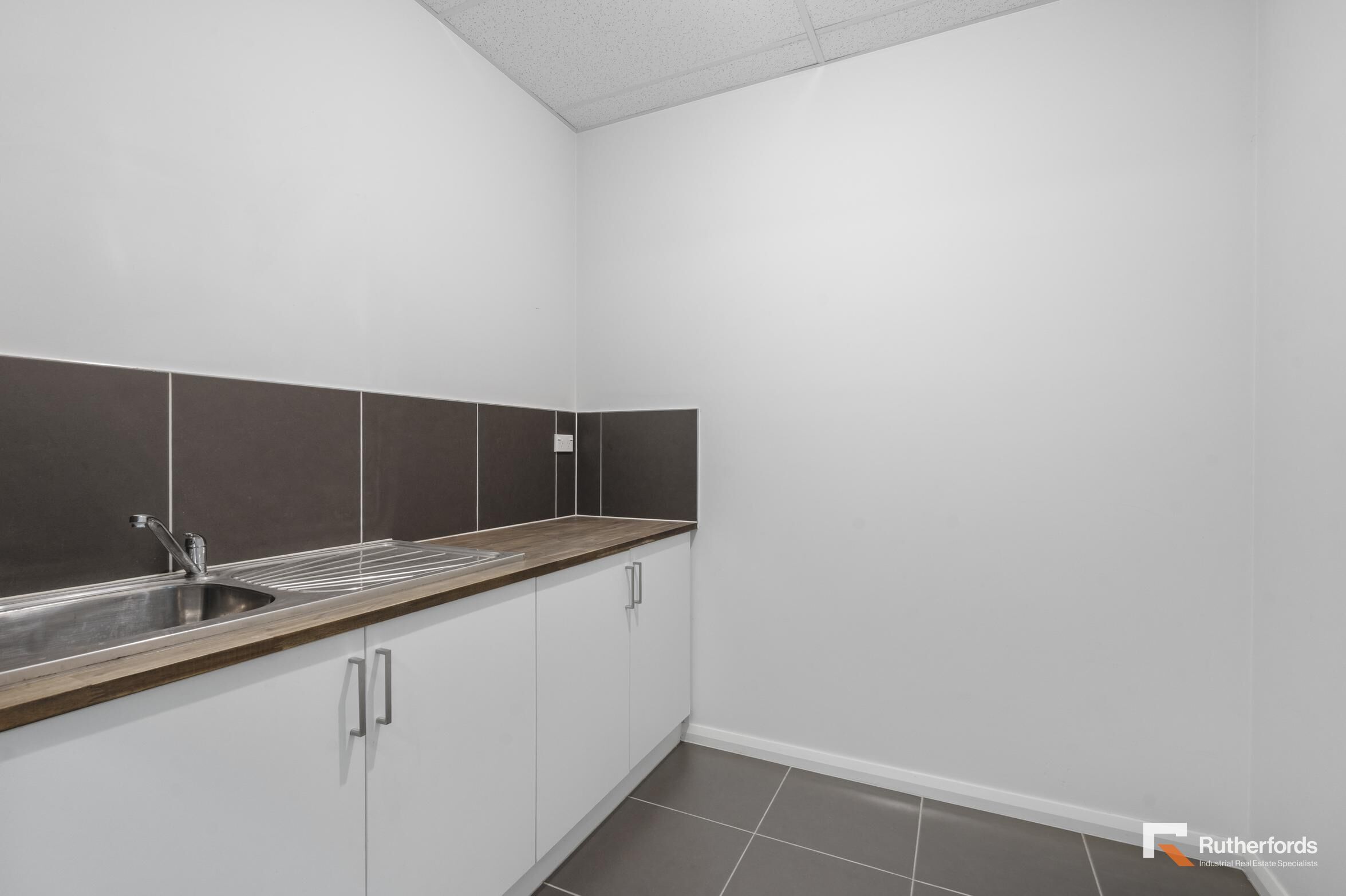 9 Poa Court, Craigieburn For Sale by Rutherfords Real Estate - image 11