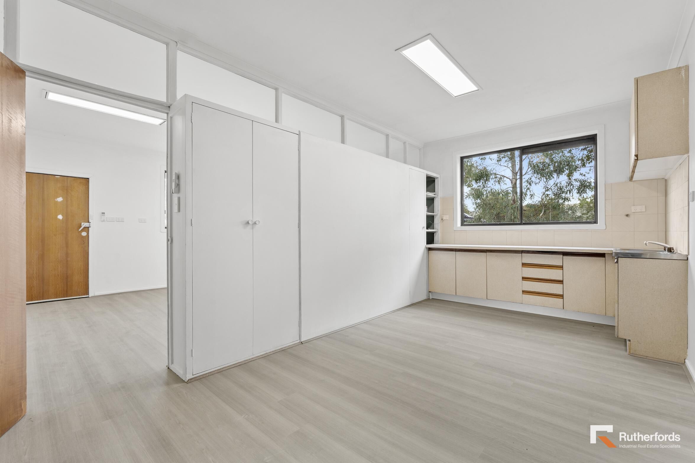 5 Cameron Parade, Broadford For Lease by Rutherfords Real Estate - image 9