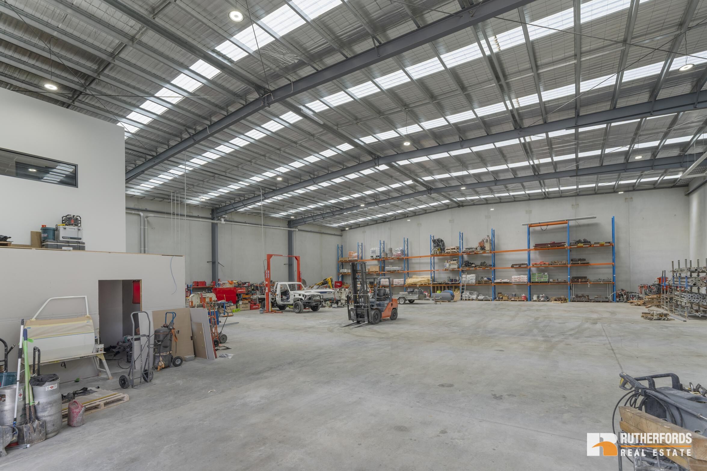 6 Lord Court, Dandenong South For Sale by Rutherfords Real Estate - image 16