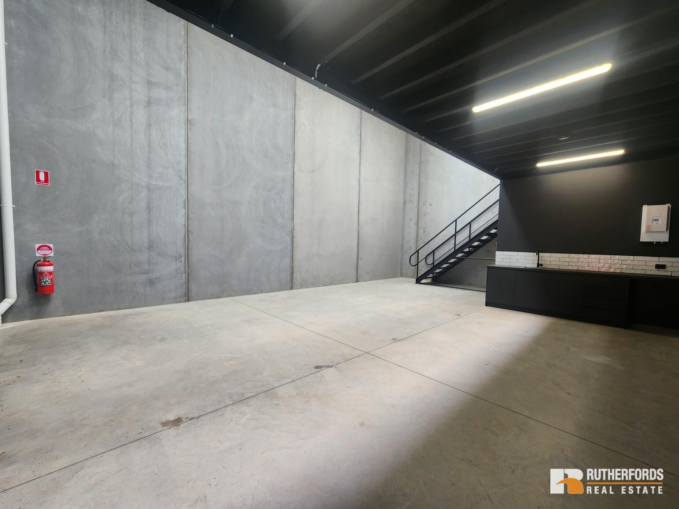 2, 3 & 8/17 Third Avenue, Sunshine For Lease by Rutherfords Real Estate - image 4