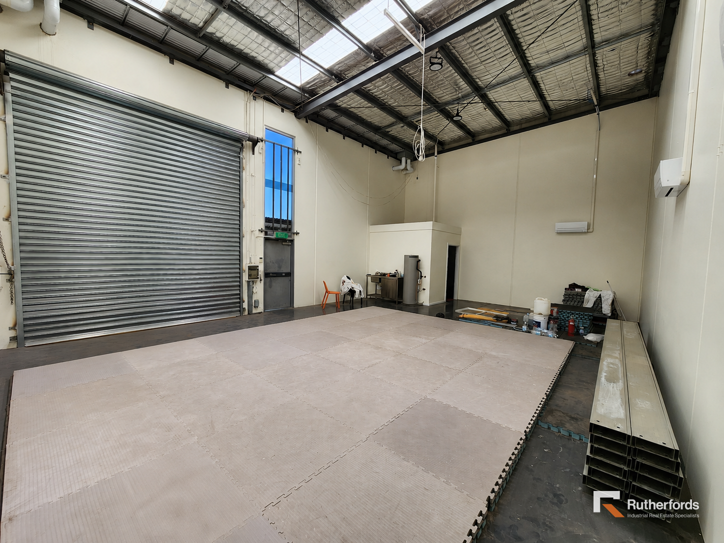 8/8 Supertron Court, Laverton North For Sale by Rutherfords Real Estate - image 2