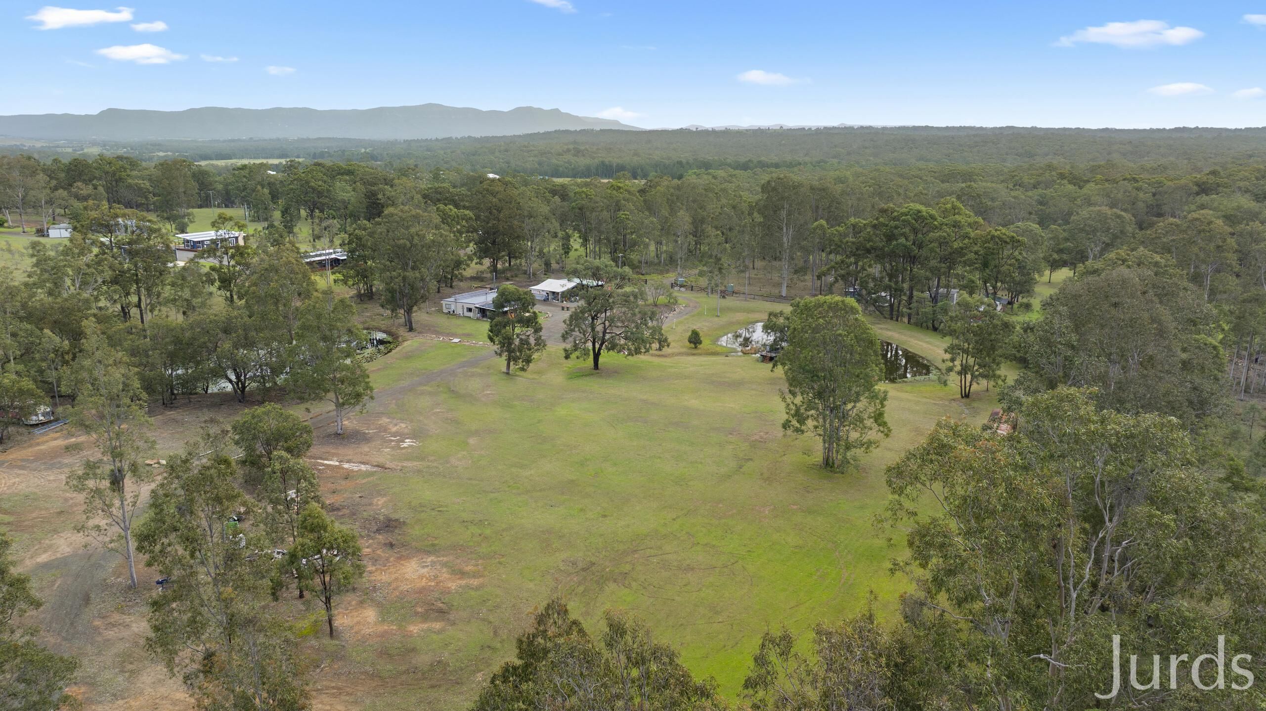 1542 Wine Country Drive, North Rothbury NSW 2335