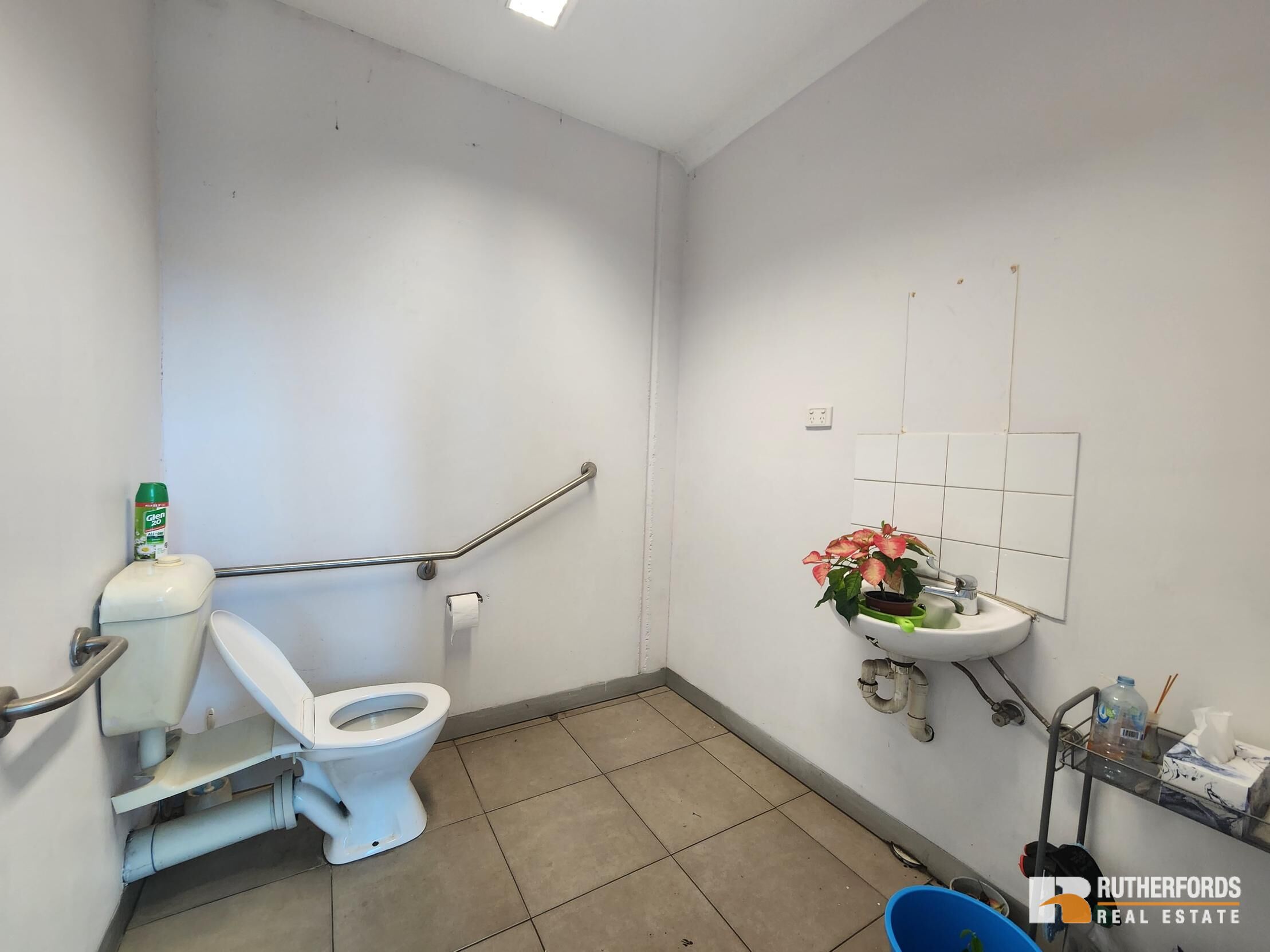 1/121 Pipe Road, Laverton North Leased by Rutherfords Real Estate - image 8