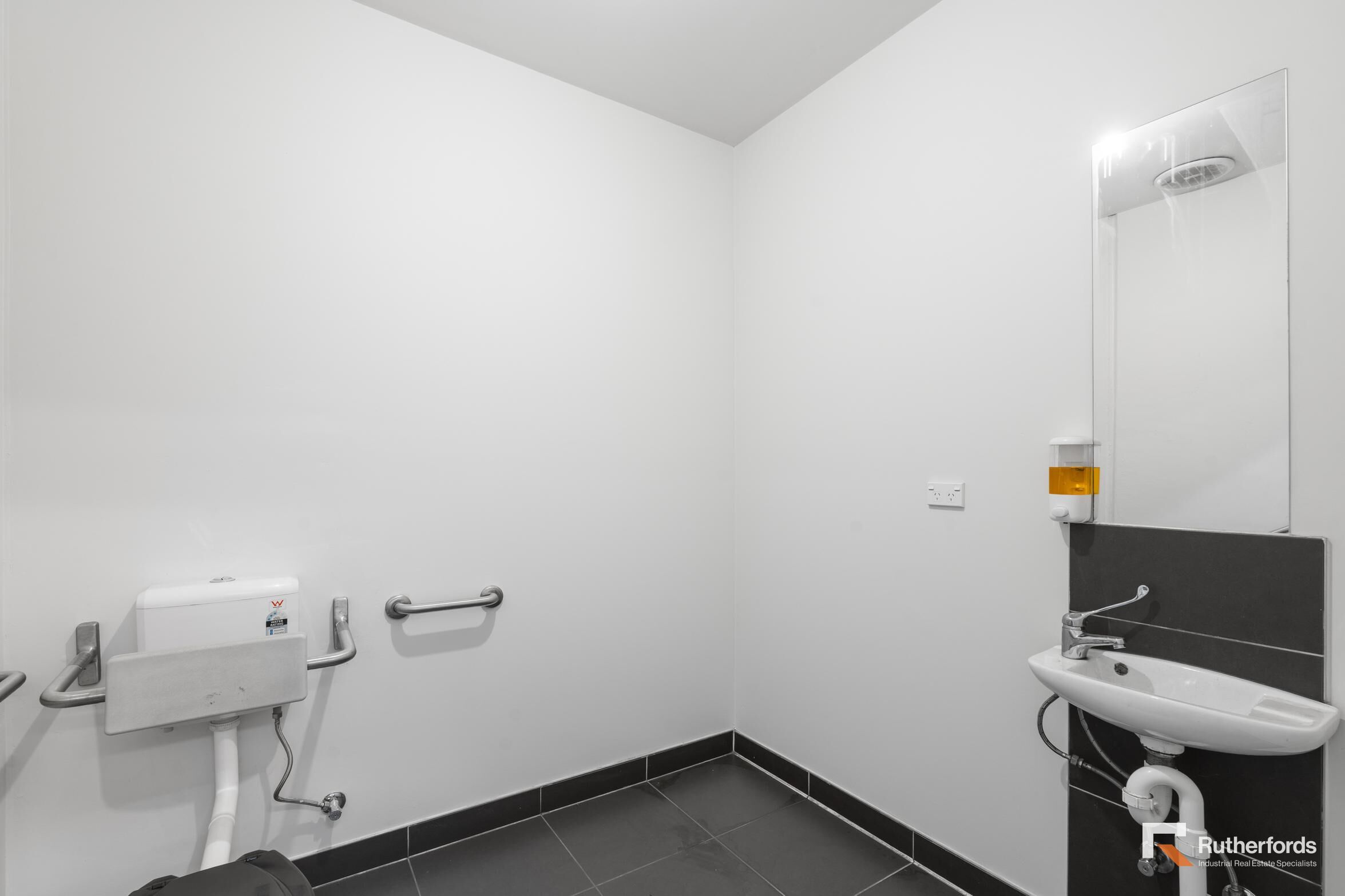 9 Poa Court, Craigieburn For Sale by Rutherfords Real Estate - image 6