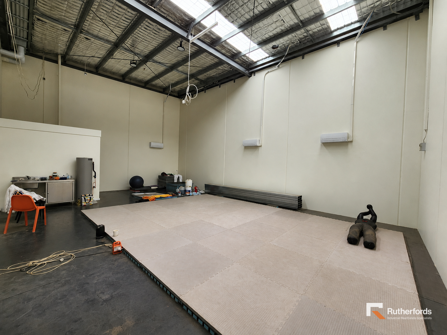 8/8 Supertron Court, Laverton North For Sale by Rutherfords Real Estate - image 3