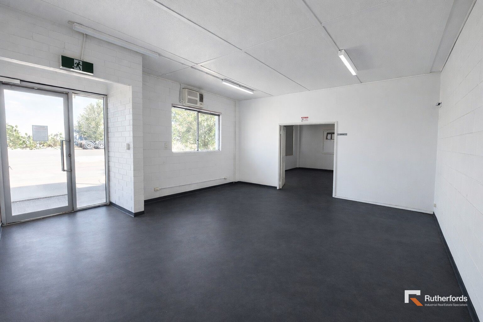 4/2 Tube Street, Sunshine North For Lease by Rutherfords Real Estate - image 8