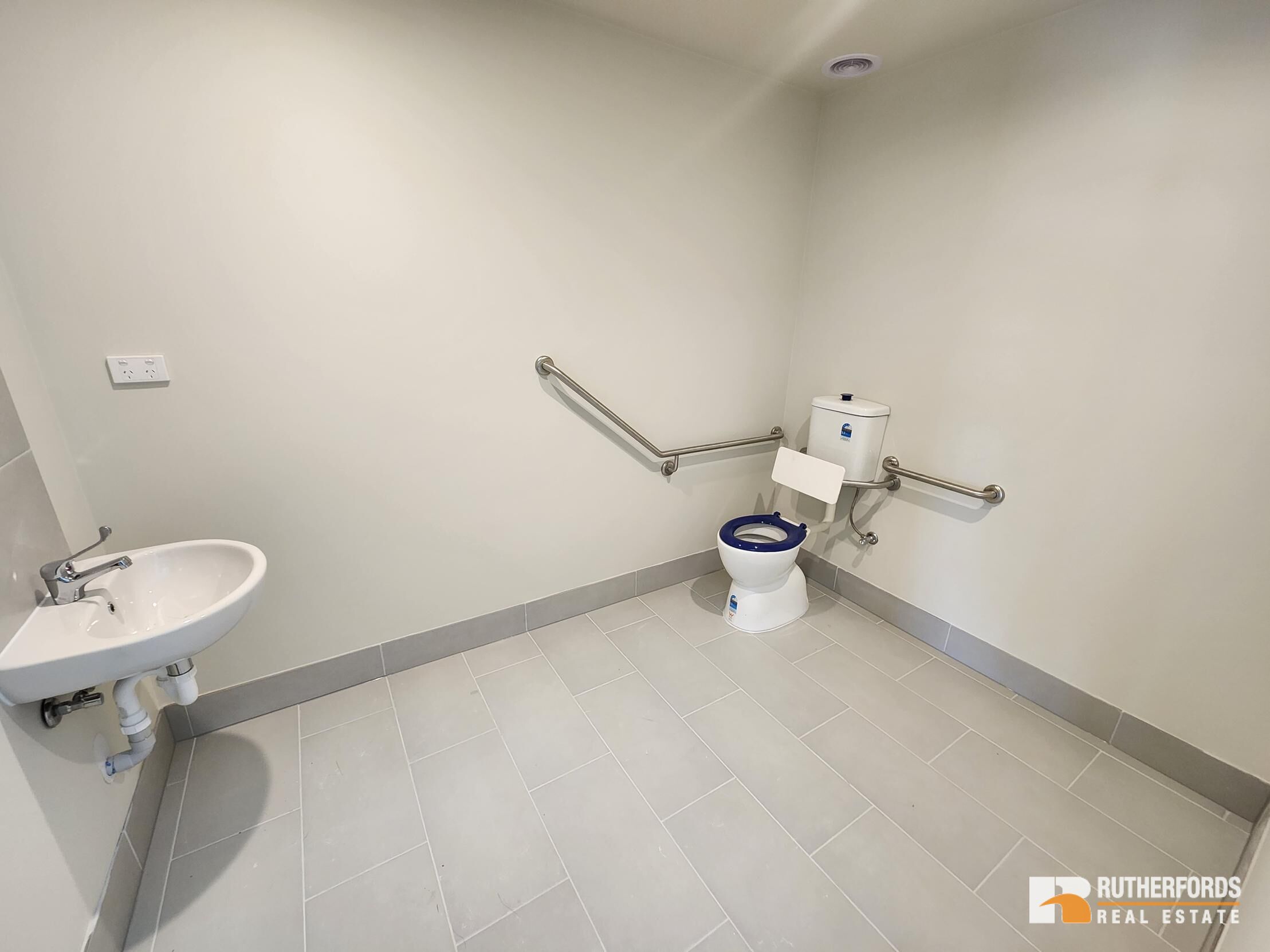 43 Robbins Circuit, Williamstown North For Sale by Rutherfords Real Estate - image 20