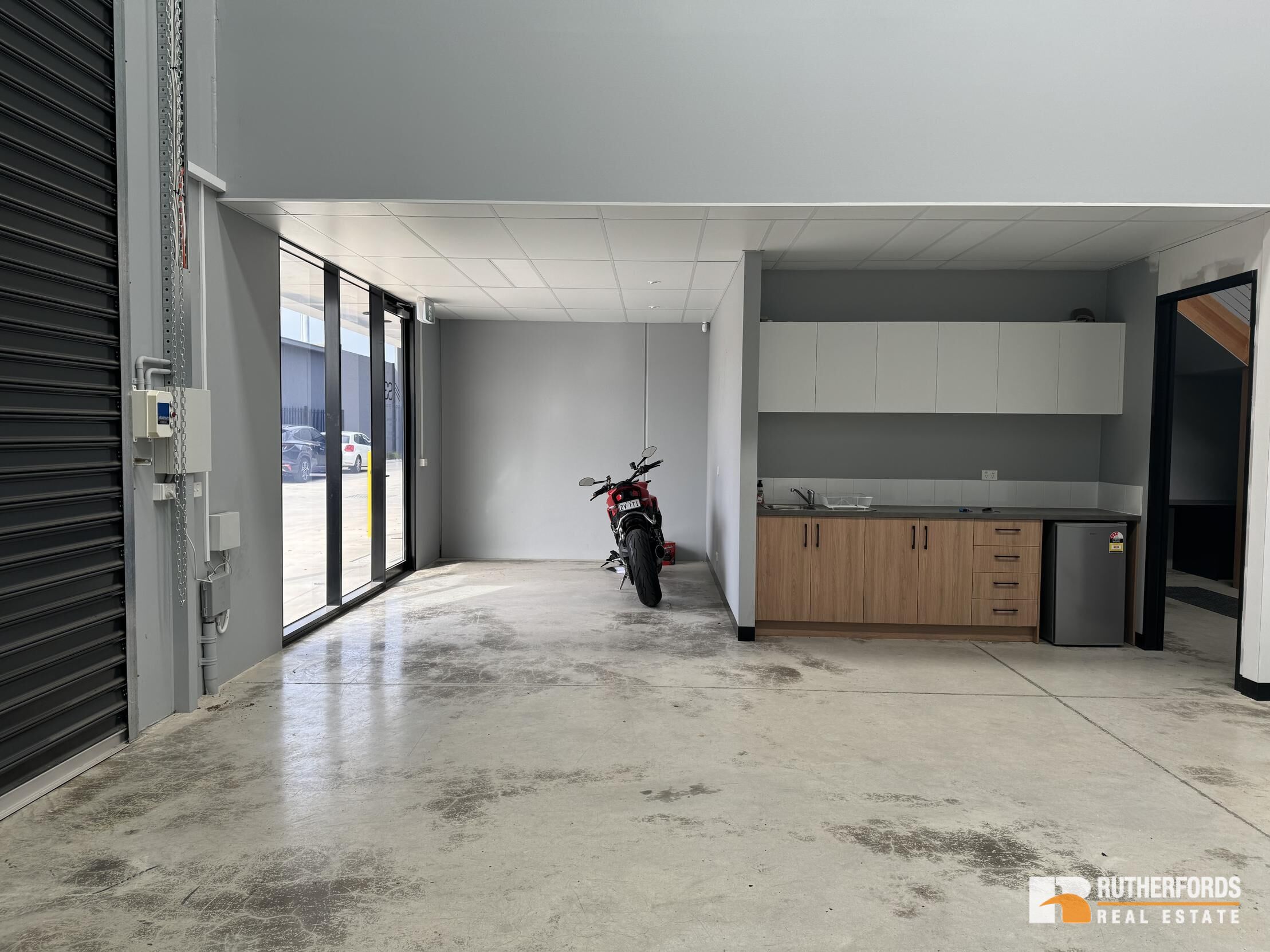 2/21 Mcintosh Street, Airport West Leased by Rutherfords Real Estate - image 3