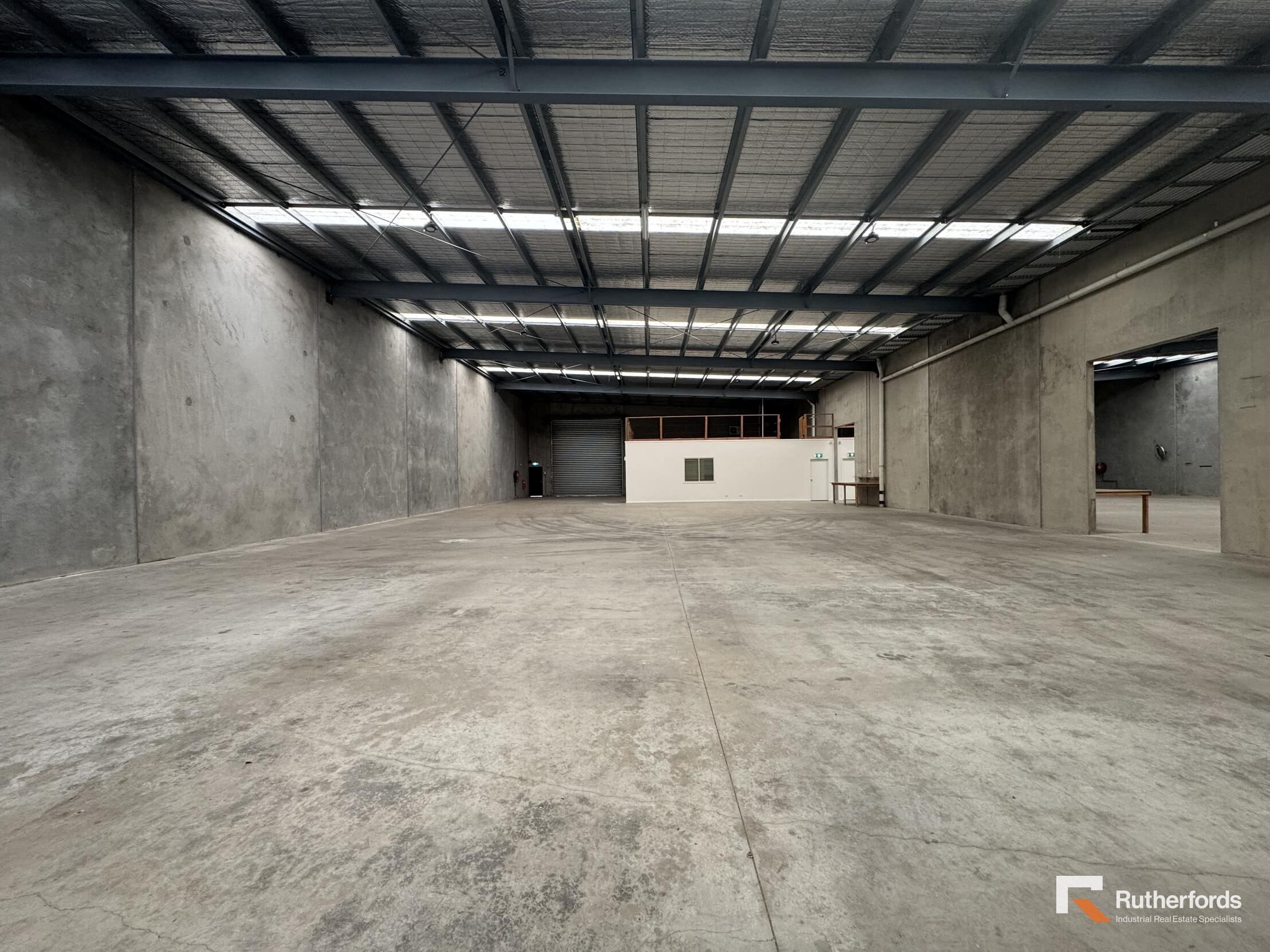 178-180 Holt Parade, Thomastown For Sale by Rutherfords Real Estate - image 2