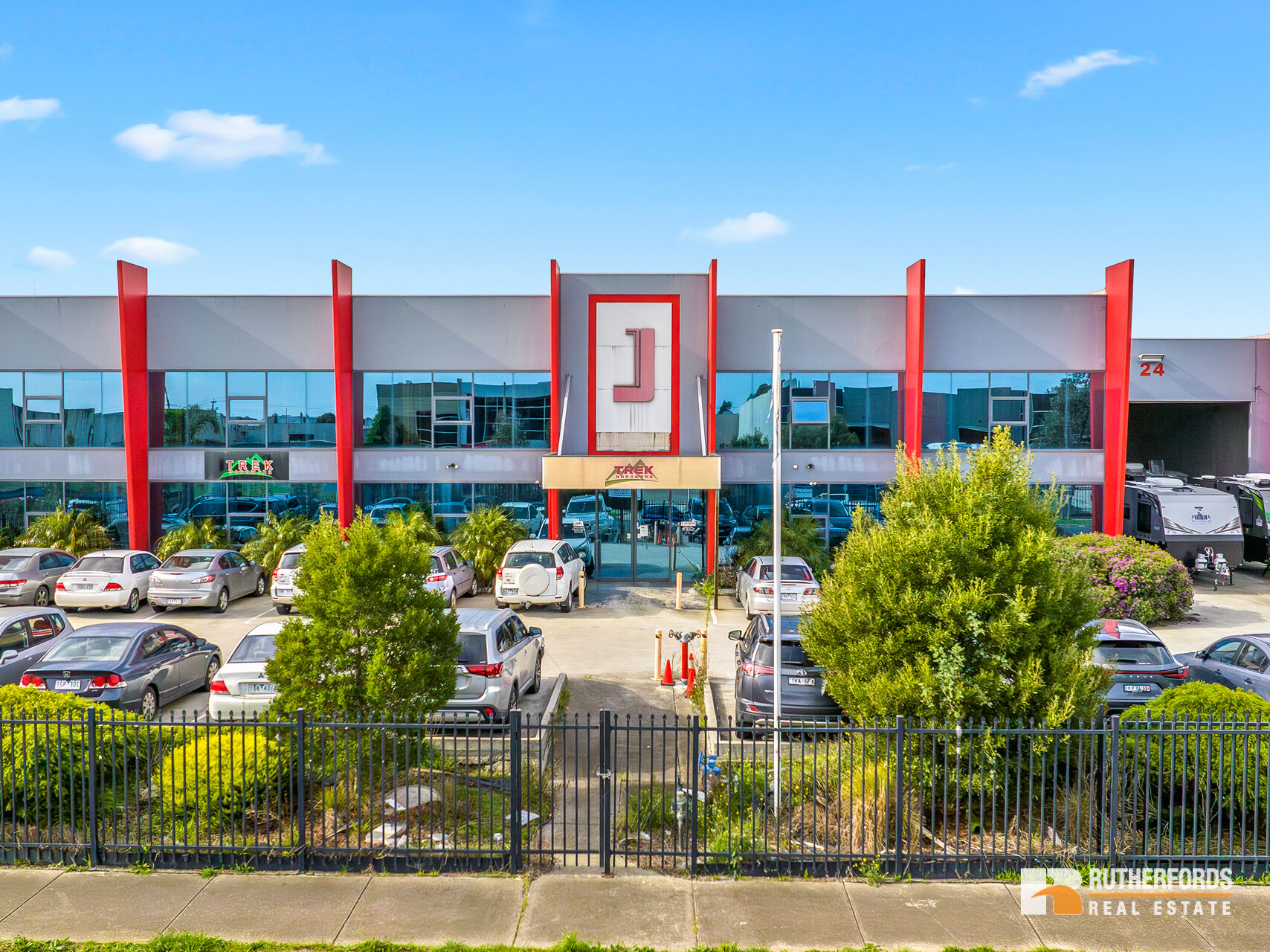 24 Fullarton Drive, Epping Sold by Rutherfords Real Estate