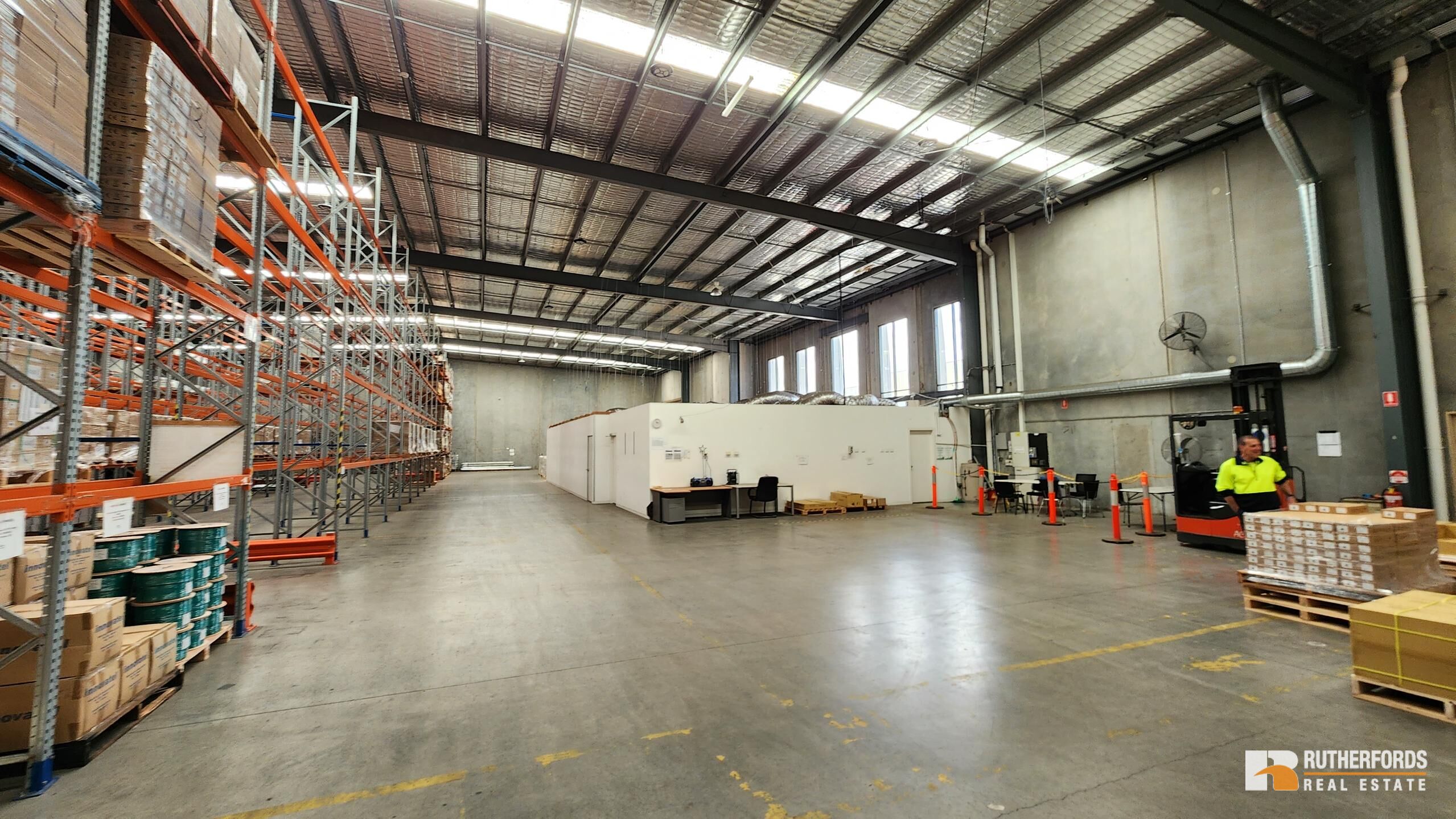 2/101 Keilor Park Drive, Tullamarine Leased by Rutherfords Real Estate - image 2