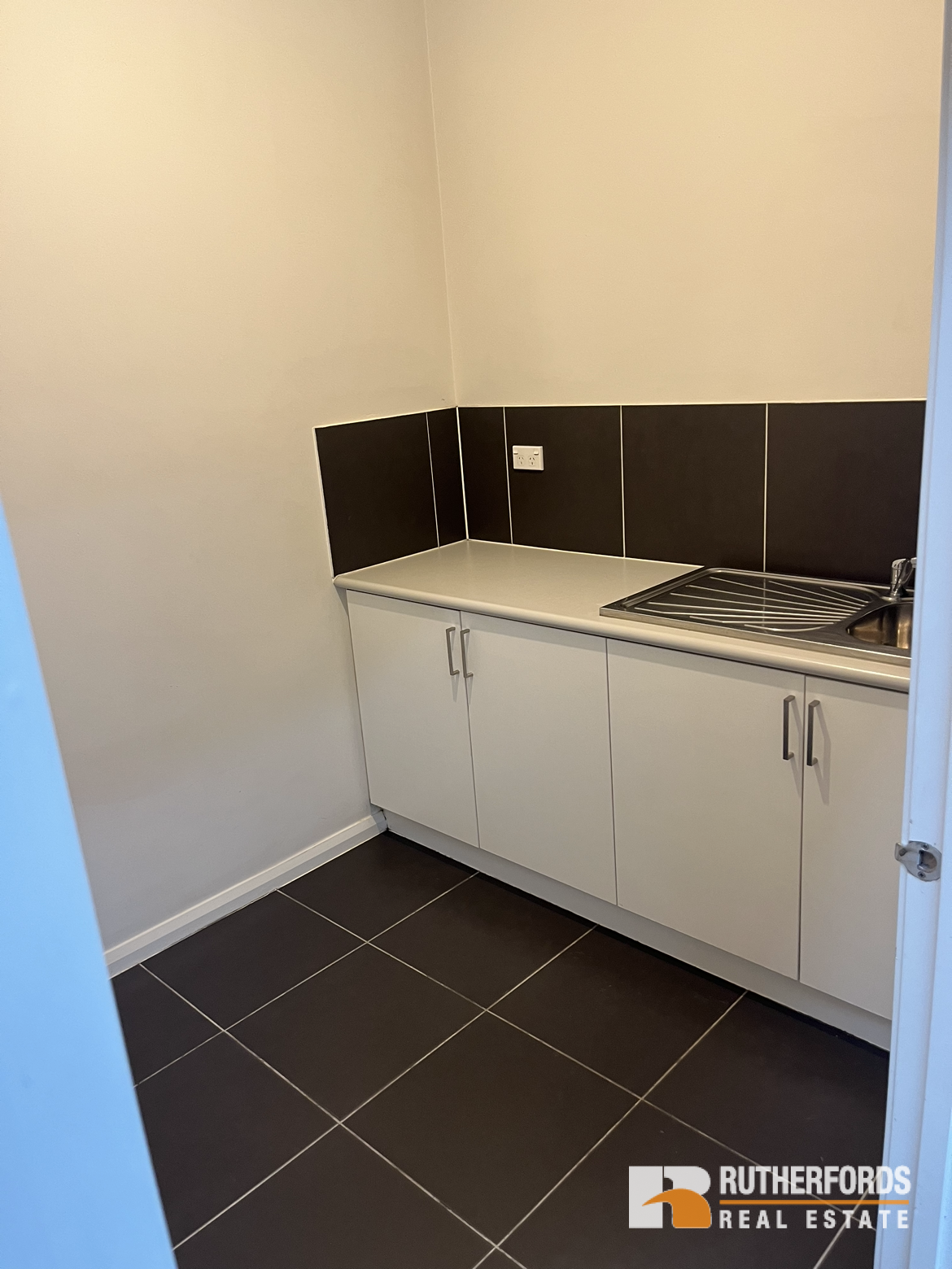 9A Poa Court, Craigieburn Leased by Rutherfords Real Estate - image 8
