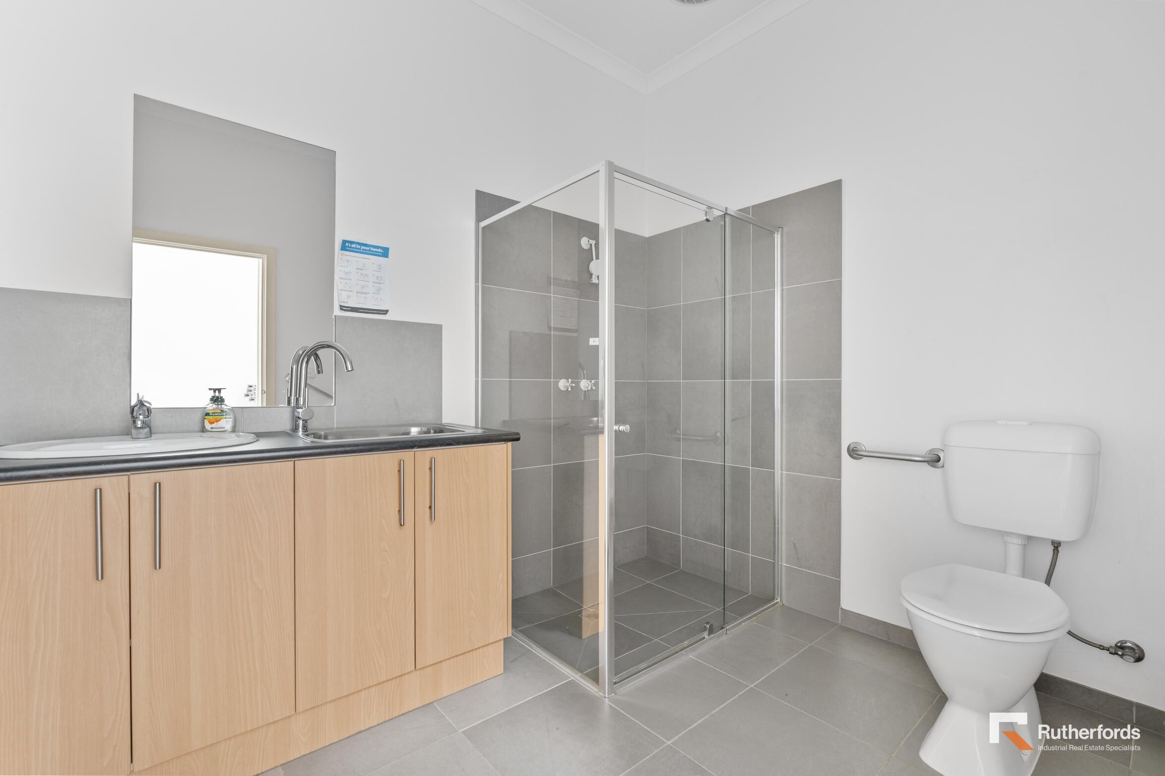 3/16-18 Tennyson Street, Williamstown North For Lease by Rutherfords Real Estate - image 8