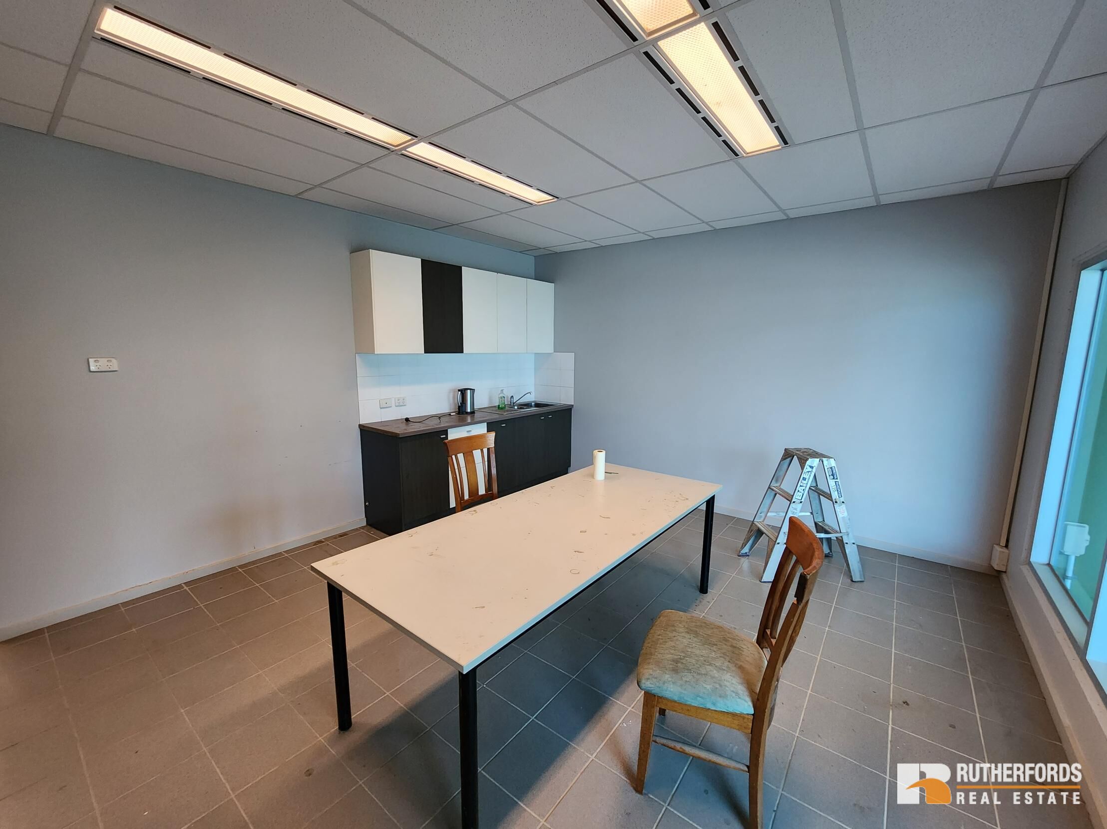 114 Munro Avenue, Sunshine North Leased by Rutherfords Real Estate - image 2