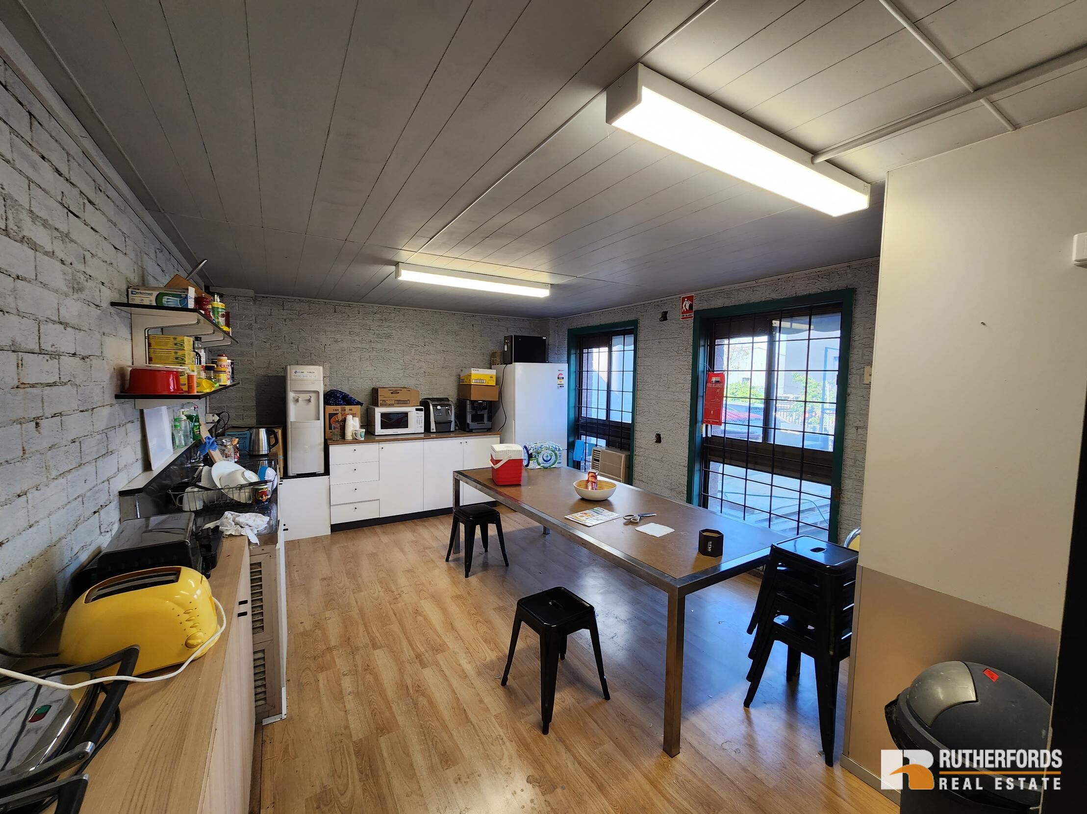 8-10 Strong Avenue, Thomastown Leased by Rutherfords Real Estate - image 16