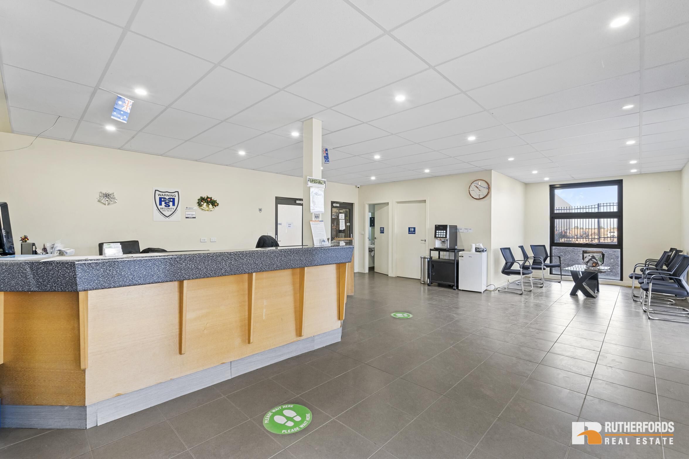 100 Castro Way, Derrimut For Sale by Rutherfords Real Estate - image 2
