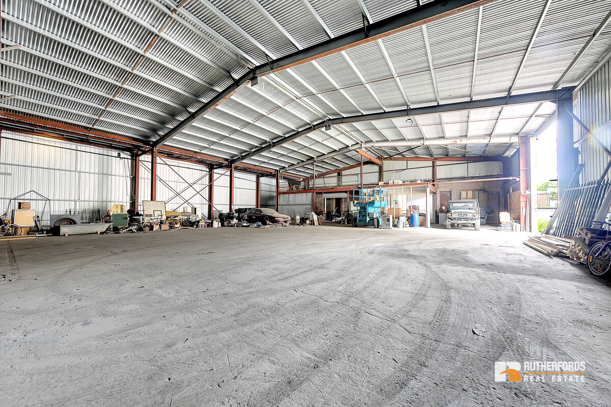 1/39-43 Mollison Street, Broadford Leased by Rutherfords Real Estate - image 2