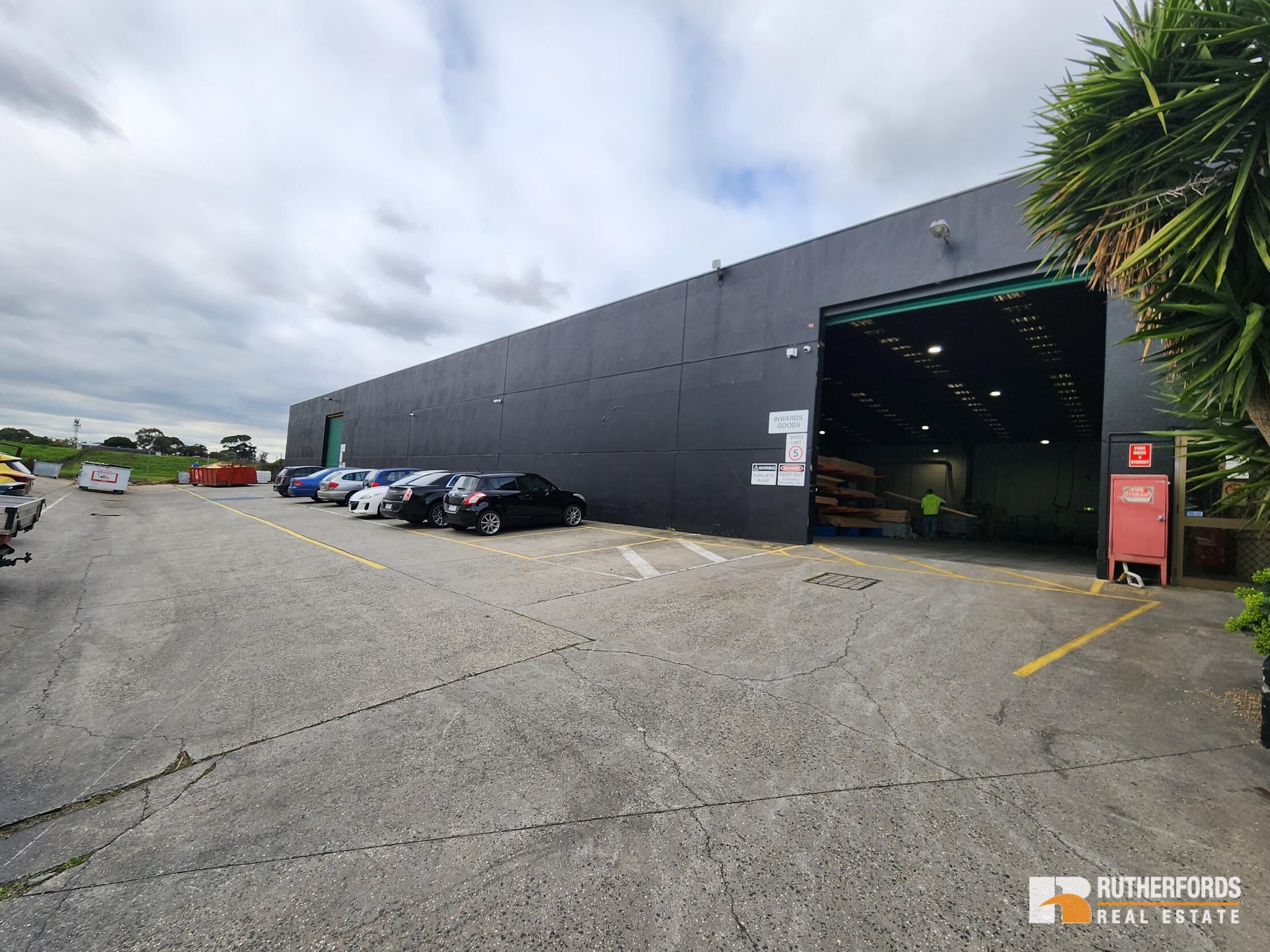 47 Shearson Crescent, Mentone Leased by Rutherfords Real Estate - image 4