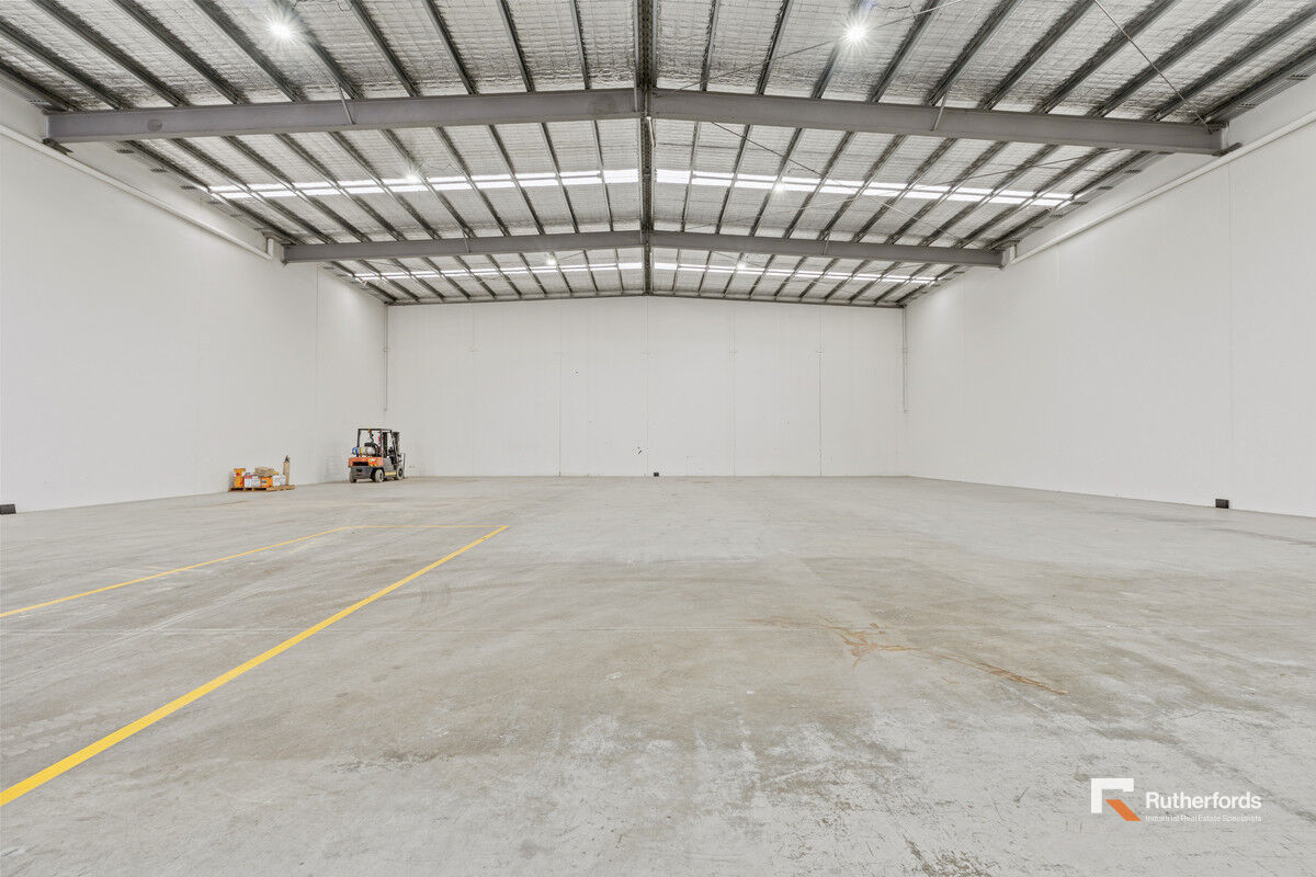 34 Lillee Crescent, Tullamarine For Sale by Rutherfords Real Estate - image 2