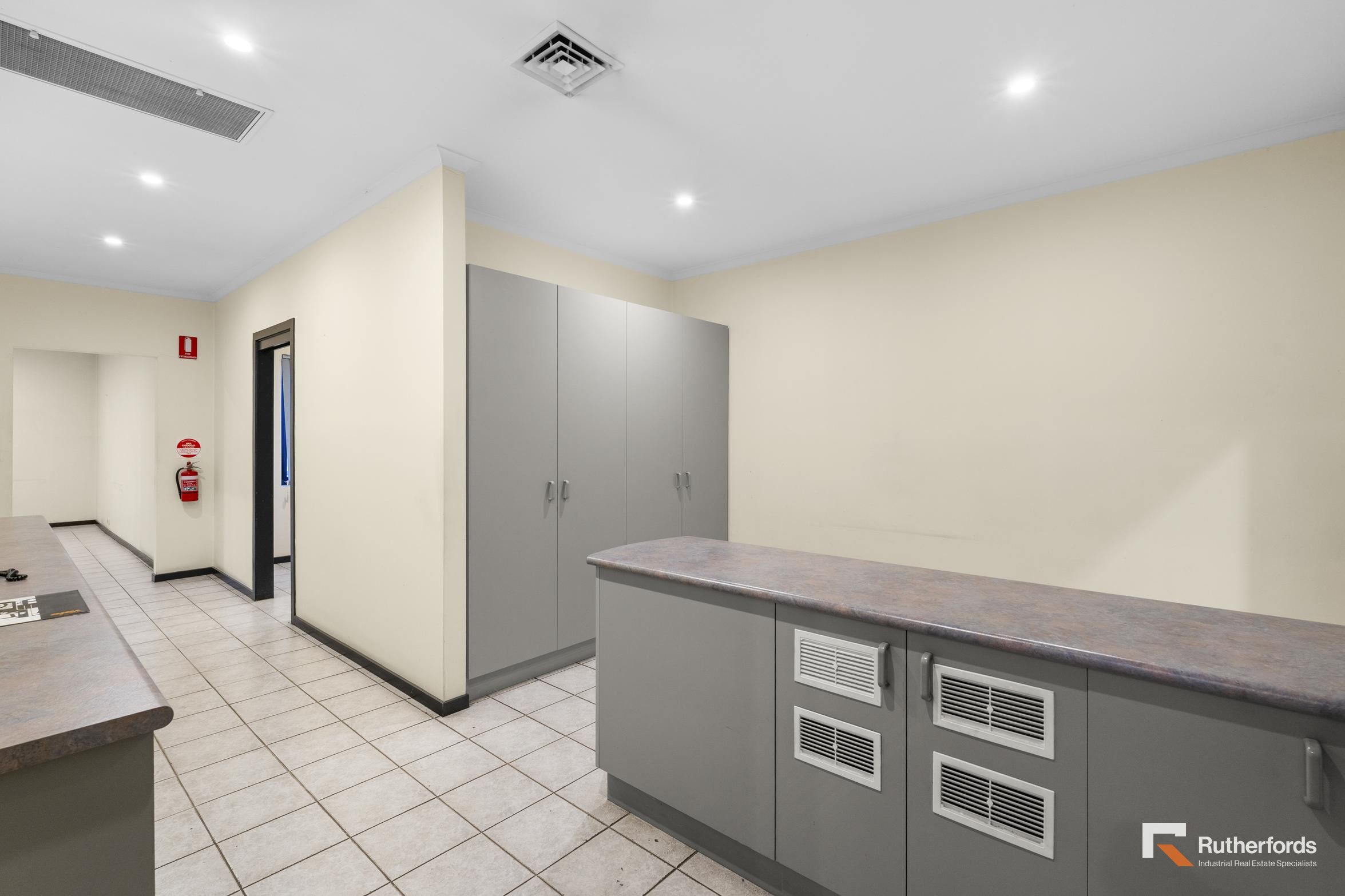 2/1 Thornycroft Street, Campbellfield For Lease by Rutherfords Real Estate - image 11