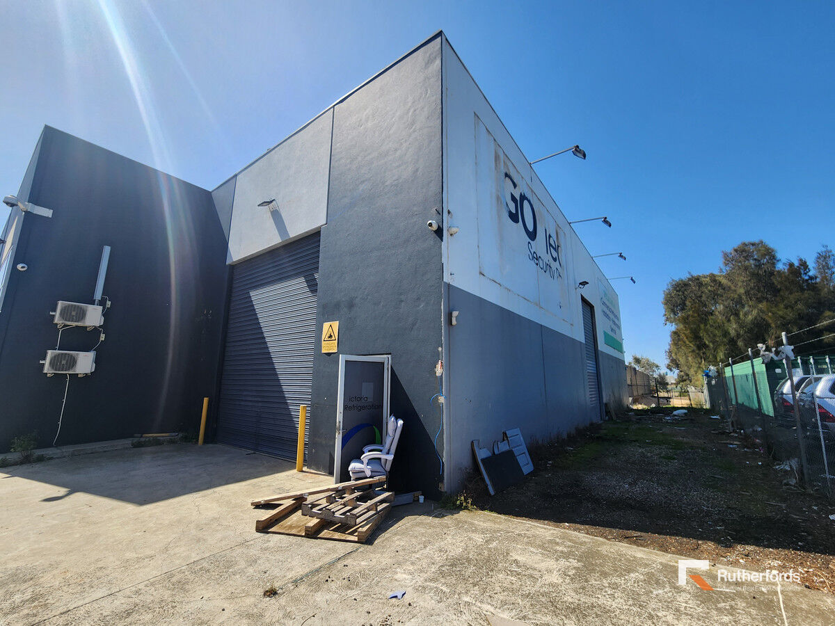 8/3-4 Desire Place, Hoppers Crossing For Sale or Lease by Rutherfords Real Estate - image 2