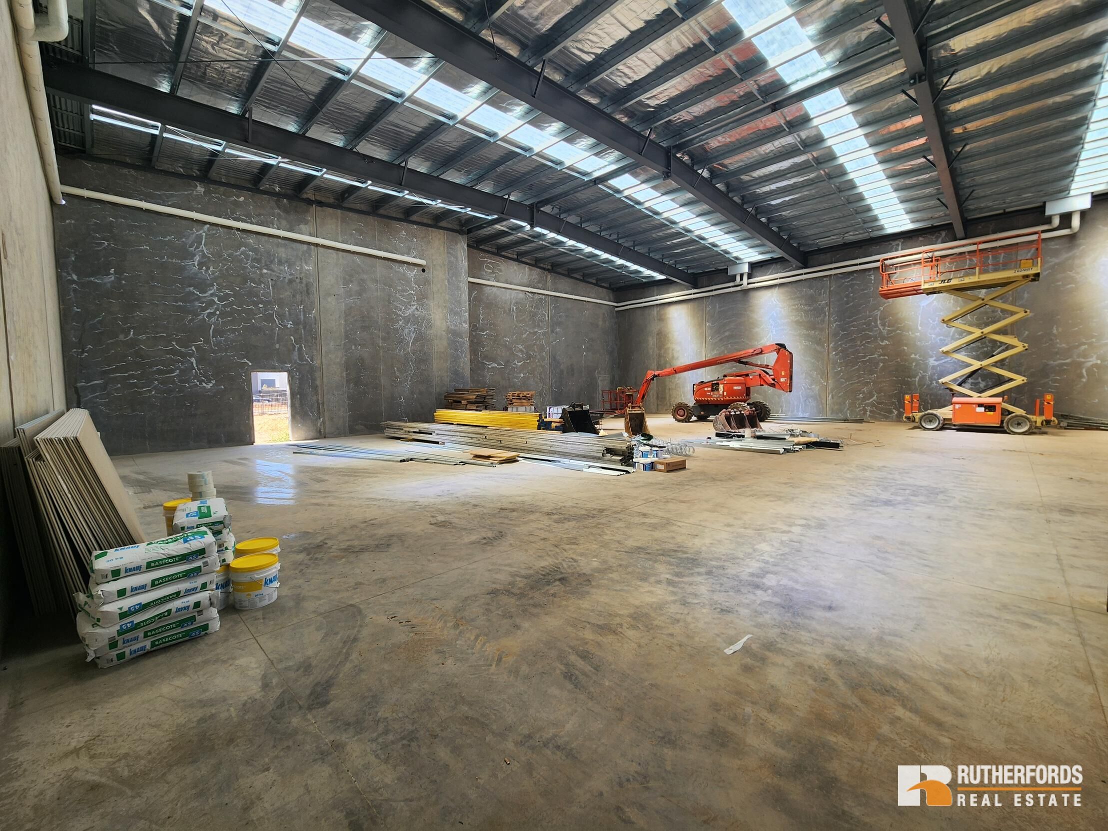 9-13 Target Street, Melton For Sale by Rutherfords Real Estate - image 4