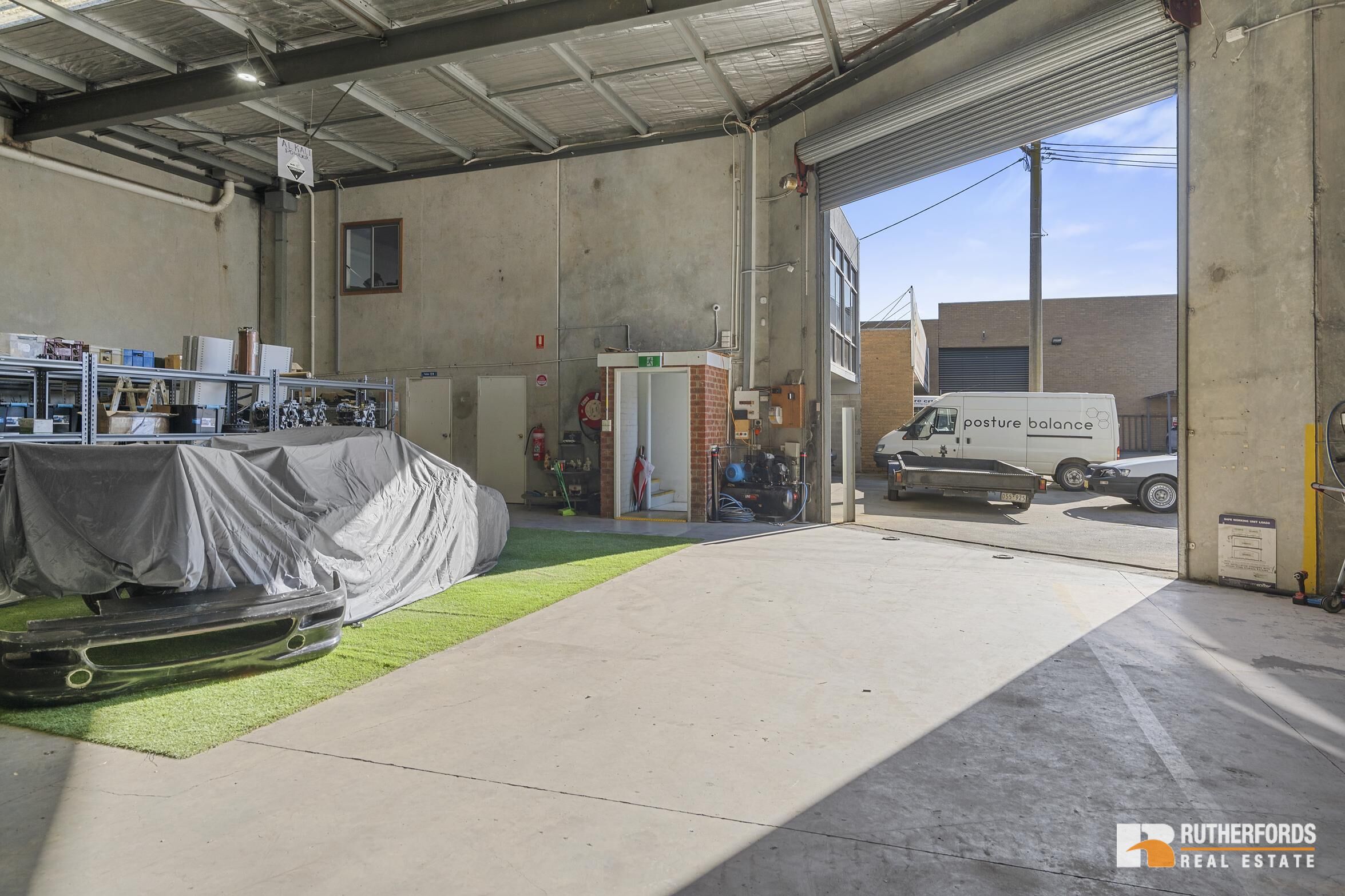 7 Sabre Crescent, Tullamarine Leased by Rutherfords Real Estate - image 2
