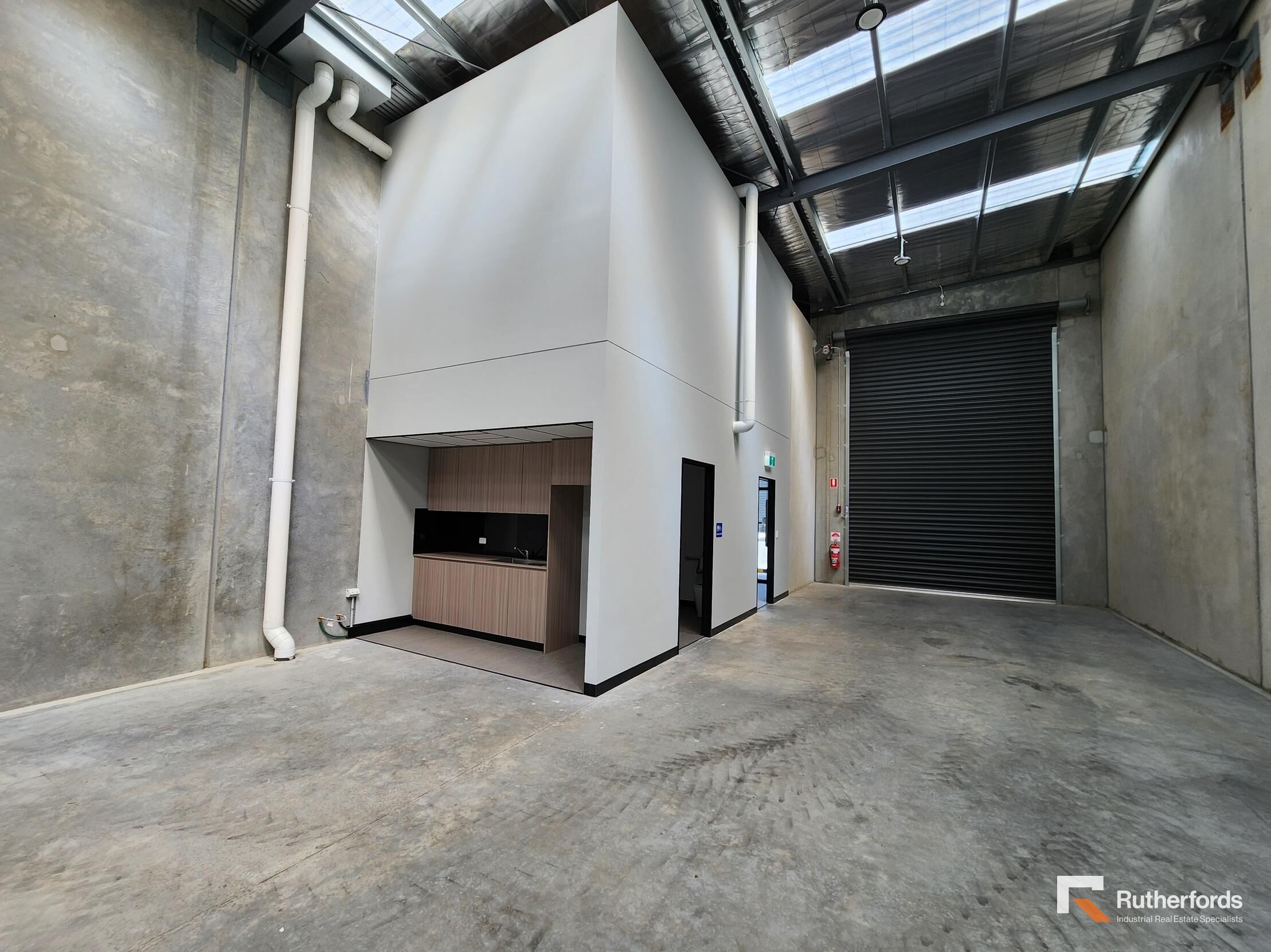 11 & 12/29-33 Lakeside Drive, Broadmeadows For Sale by Rutherfords Real Estate - image 7