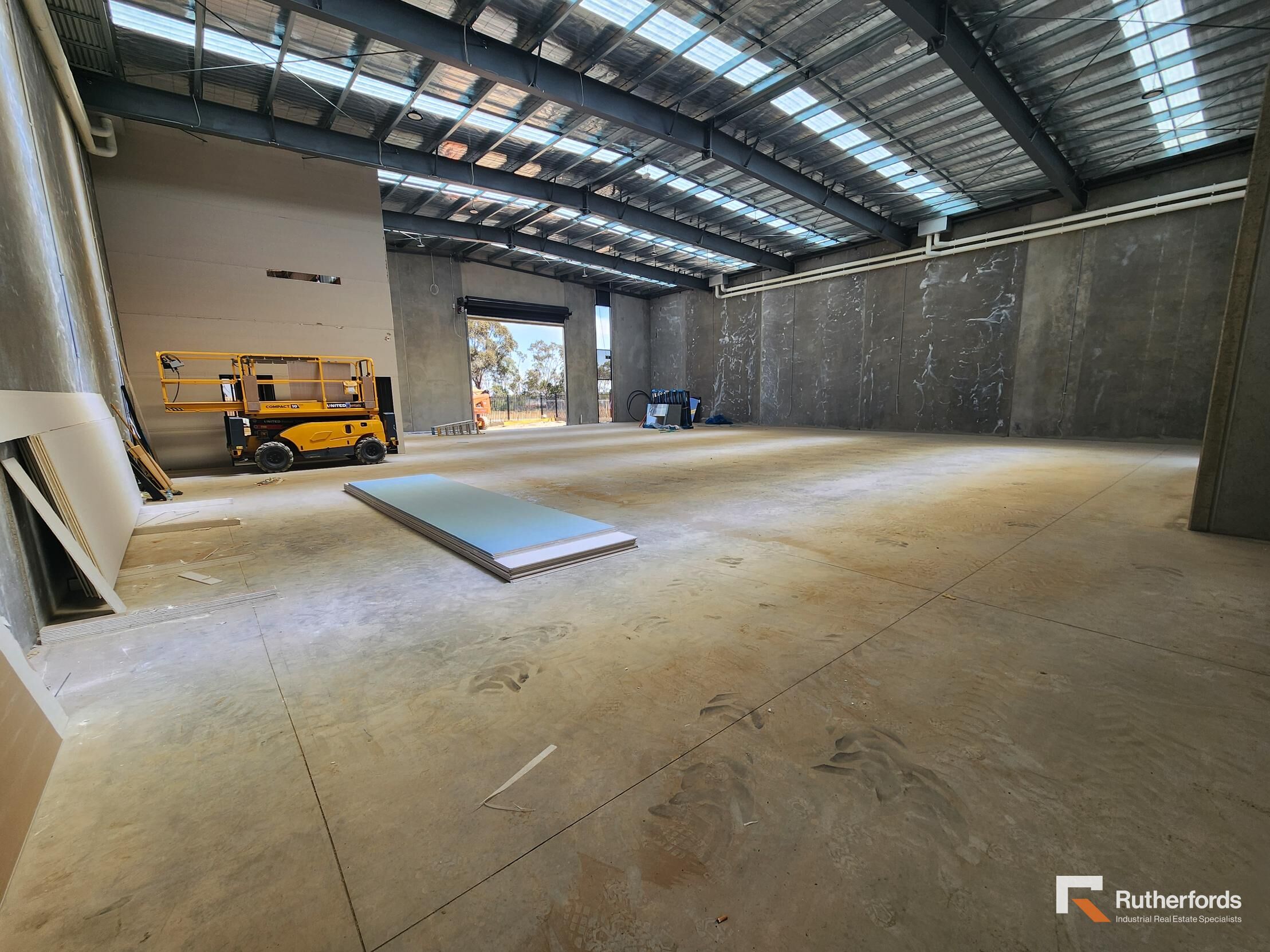 9-13 Target Street, Melton For Sale by Rutherfords Real Estate - image 15