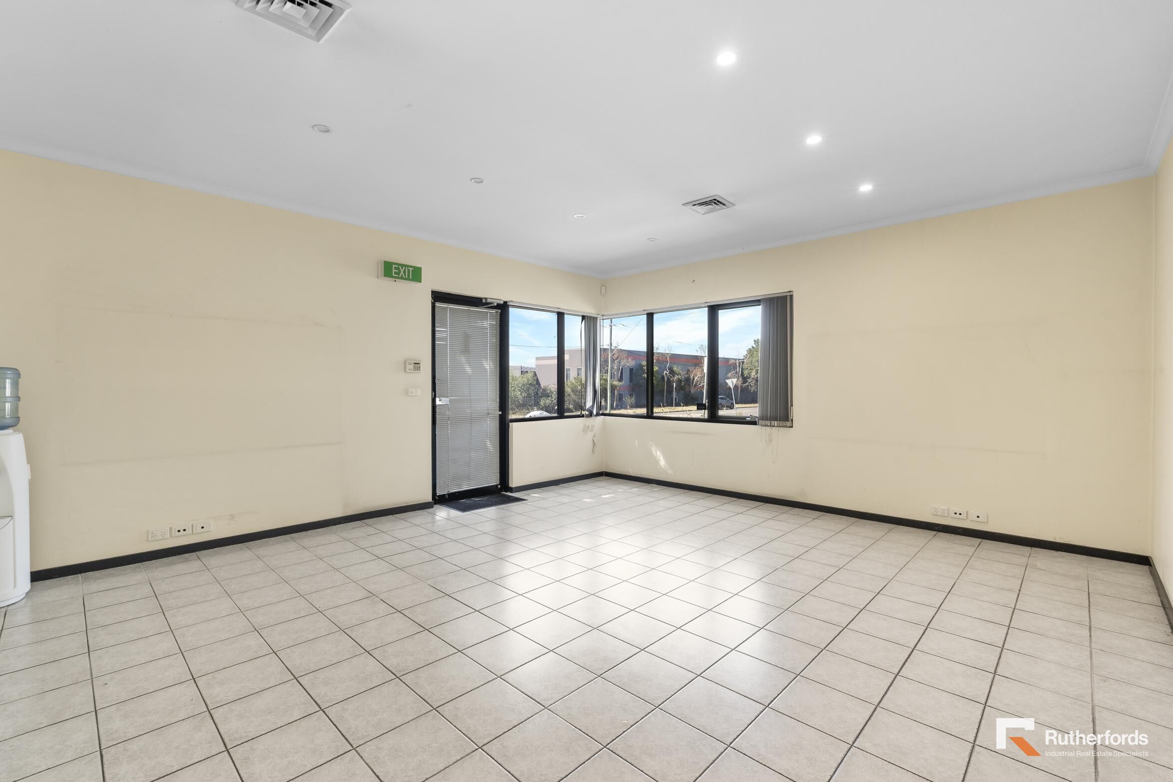 2/1 Thornycroft Street, Campbellfield For Lease by Rutherfords Real Estate - image 9