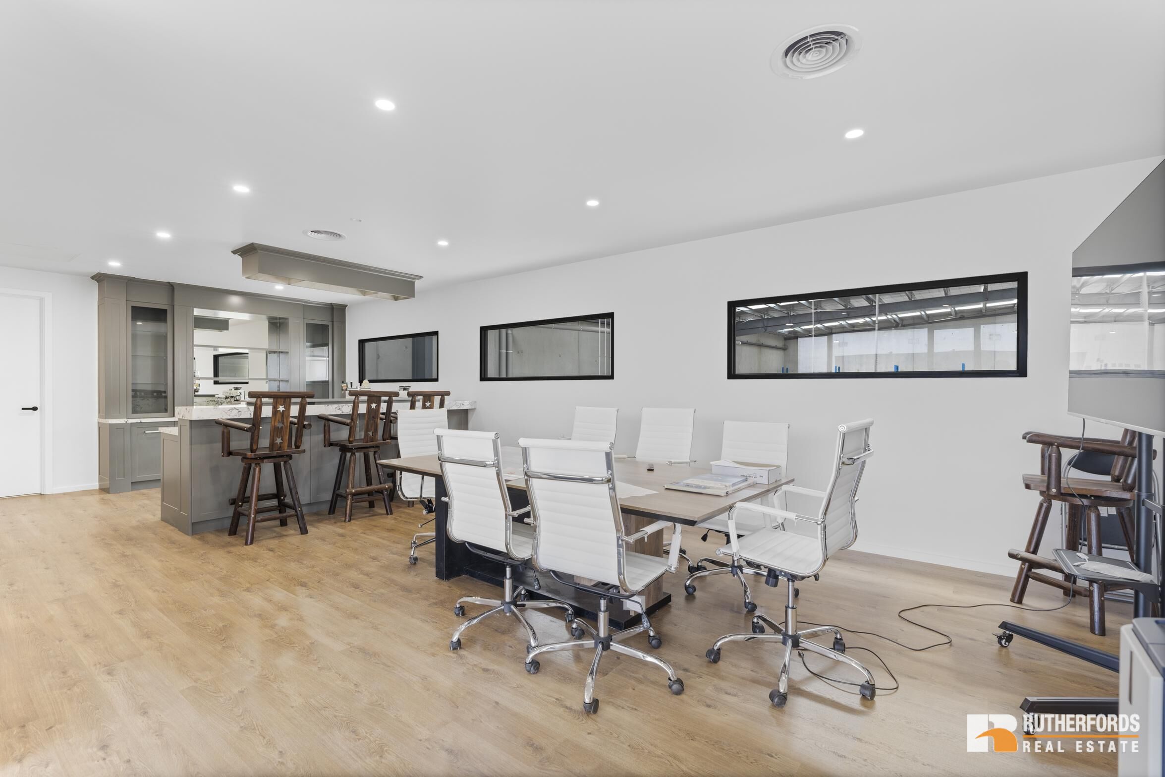 6 Lord Court, Dandenong South For Sale by Rutherfords Real Estate - image 6