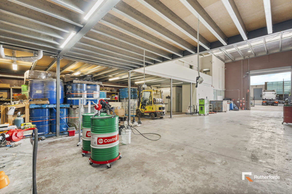 8 Lawn Court, Craigieburn For Sale by Rutherfords Real Estate - image 6