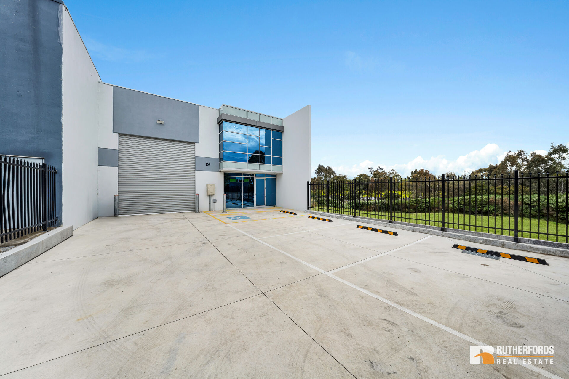 19 Mercedes Drive, Thomastown Leased by Rutherfords Real Estate - image 5