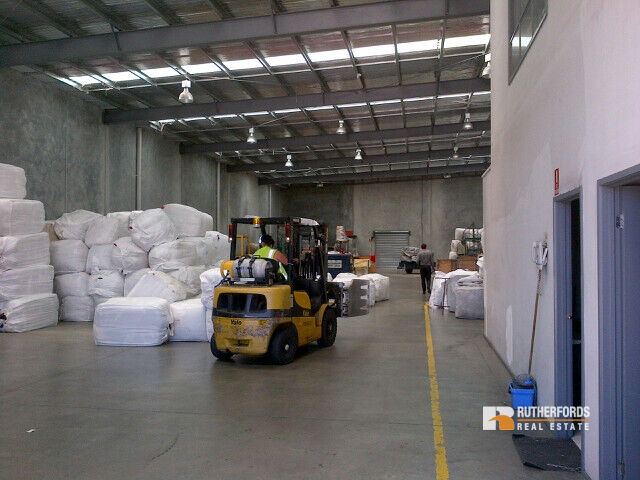 1/79 Lara Way, Campbellfield Leased by Rutherfords Real Estate - image 3