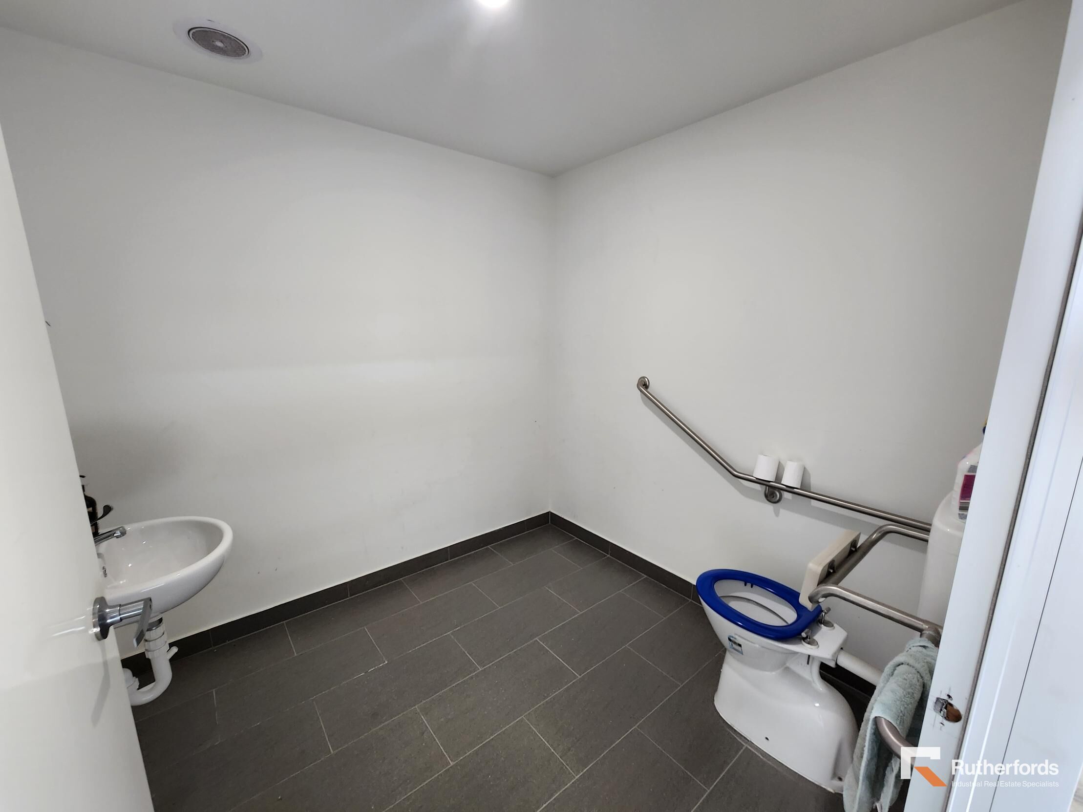 9/43 Heyington Avenue, Thomastown For Sale by Rutherfords Real Estate - image 8