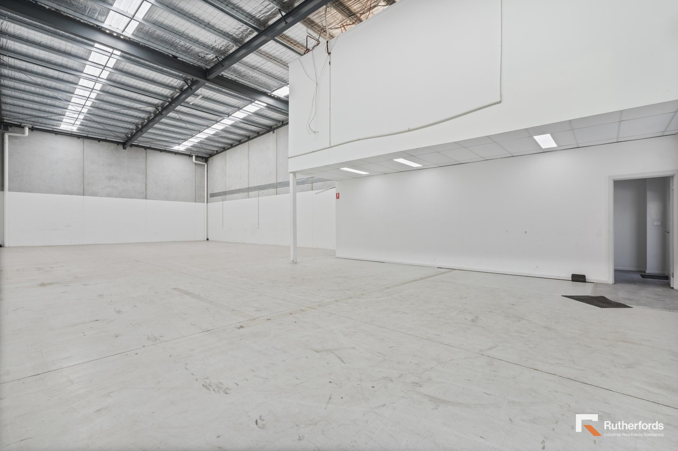 2/4 Norwest Avenue, Laverton North For Sale by Rutherfords Real Estate - image 6