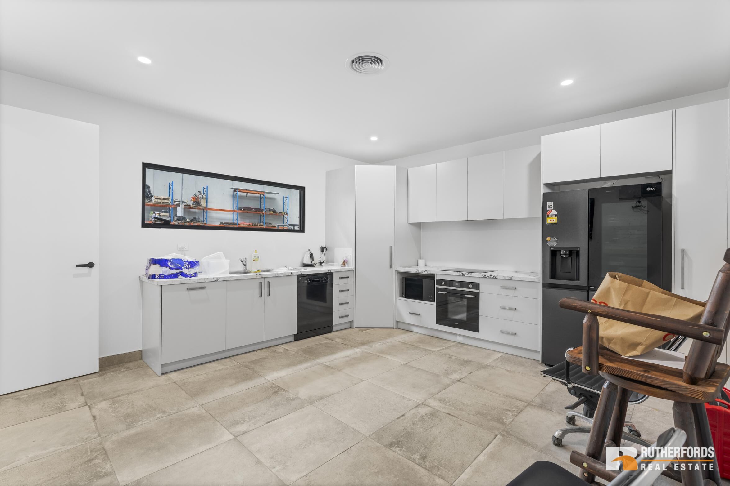 6 Lord Court, Dandenong South For Sale by Rutherfords Real Estate - image 9