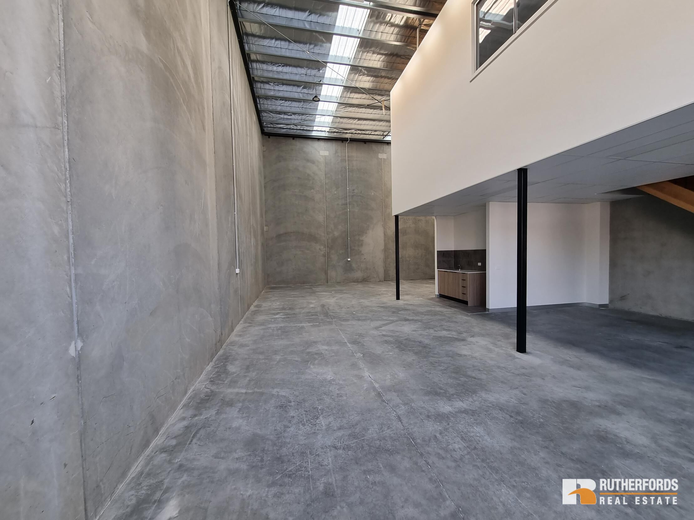 11/81 Cooper Street, Campbellfield Leased by Rutherfords Real Estate - image 2