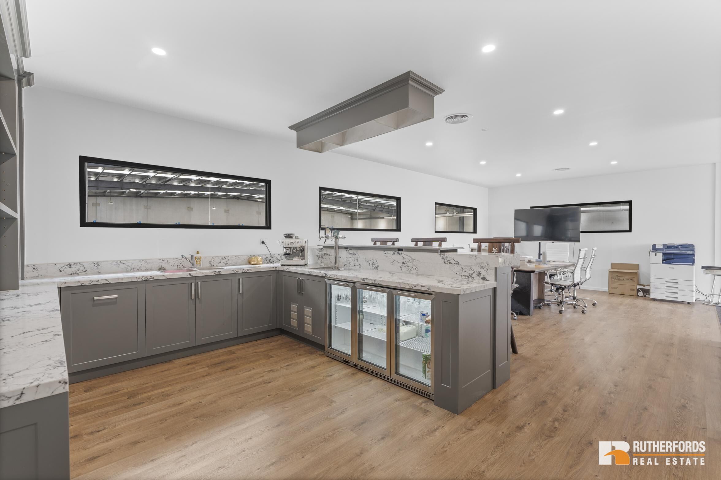 6 Lord Court, Dandenong South For Sale by Rutherfords Real Estate - image 7