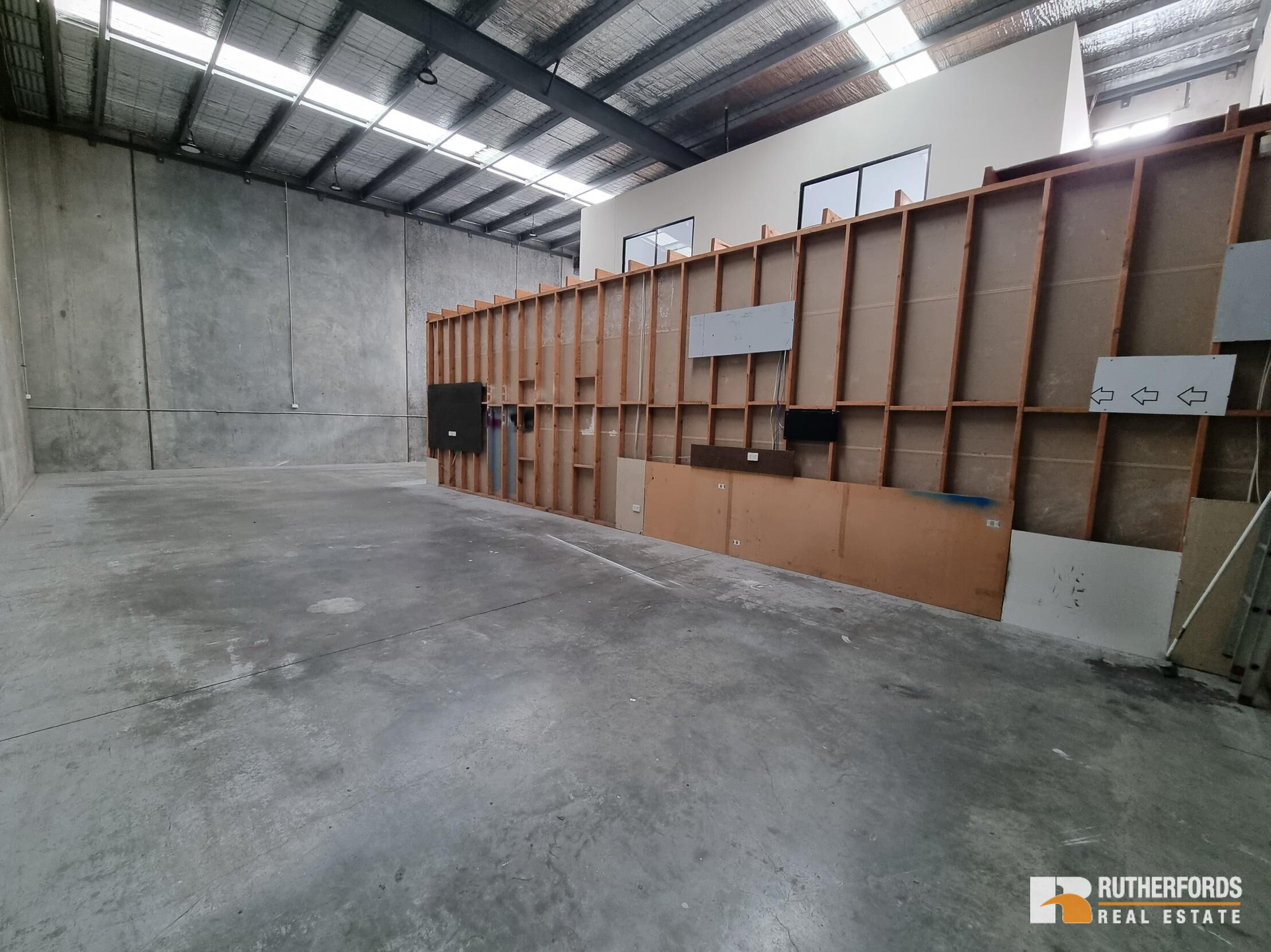 1/25 - 27 Hocking Street, Coburg North Leased by Rutherfords Real Estate - image 4